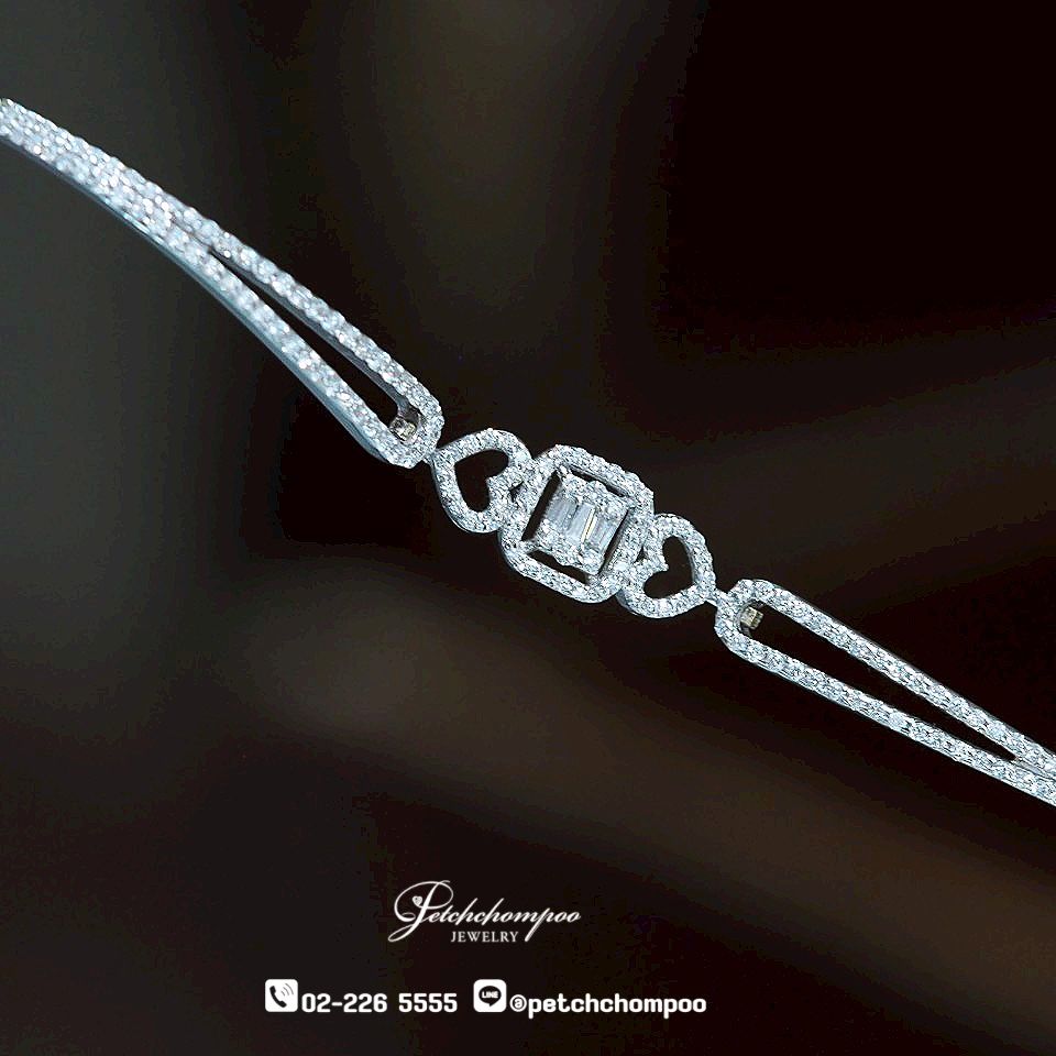 [021582] “Heartline Sparkle™” – 0.89 ct Diamond Bracelet in 18K White Gold with Heart Motif Discount 69,000