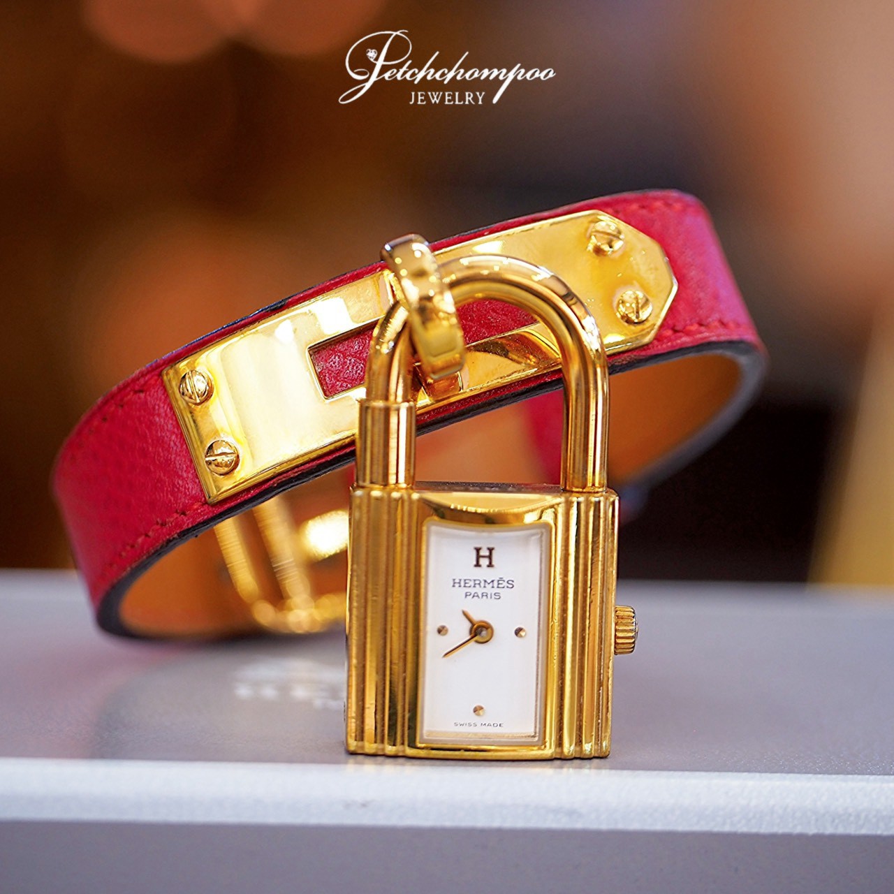 [31151] Hermes Kelly Classic  สายหนังแท้สีแดง สะดุดตาทรงเสน่ห์  18,900 