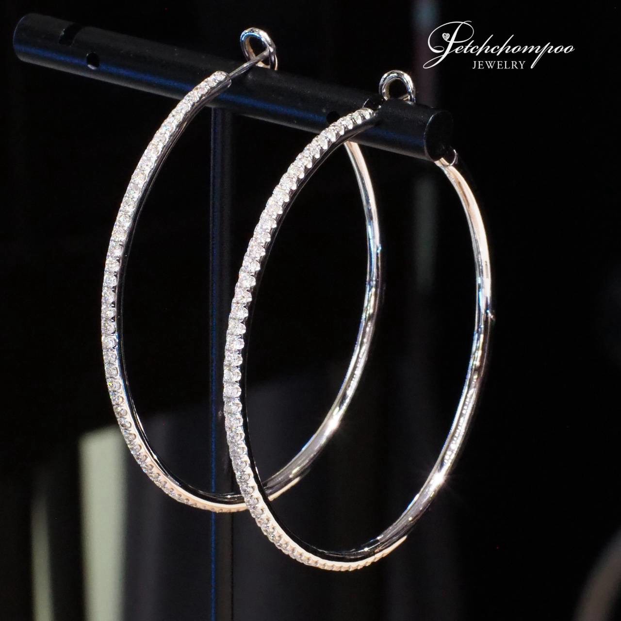 [31099] ต่างหูเพชรห่วงเรียงแถว Infinite Hoop 0.93 กะรัต  129,000 