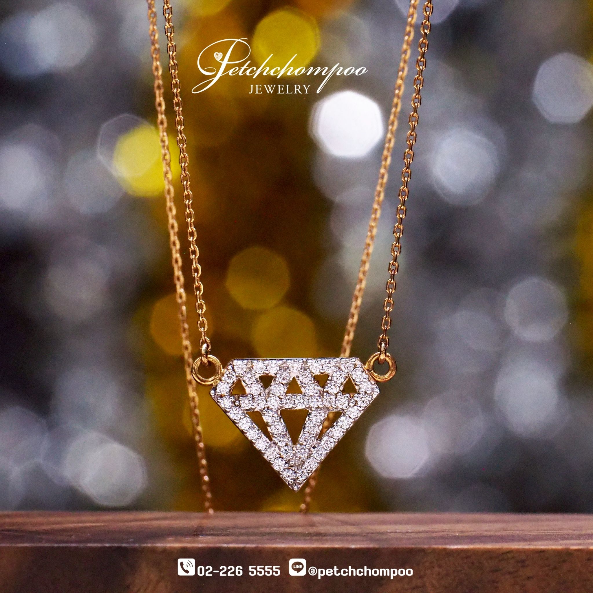 [27020] necklace with diamond pendant  29,000 