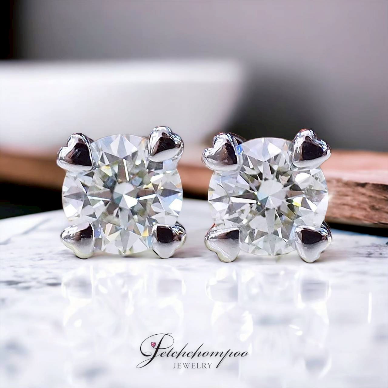 [28564] Diamond earrings  49,000 