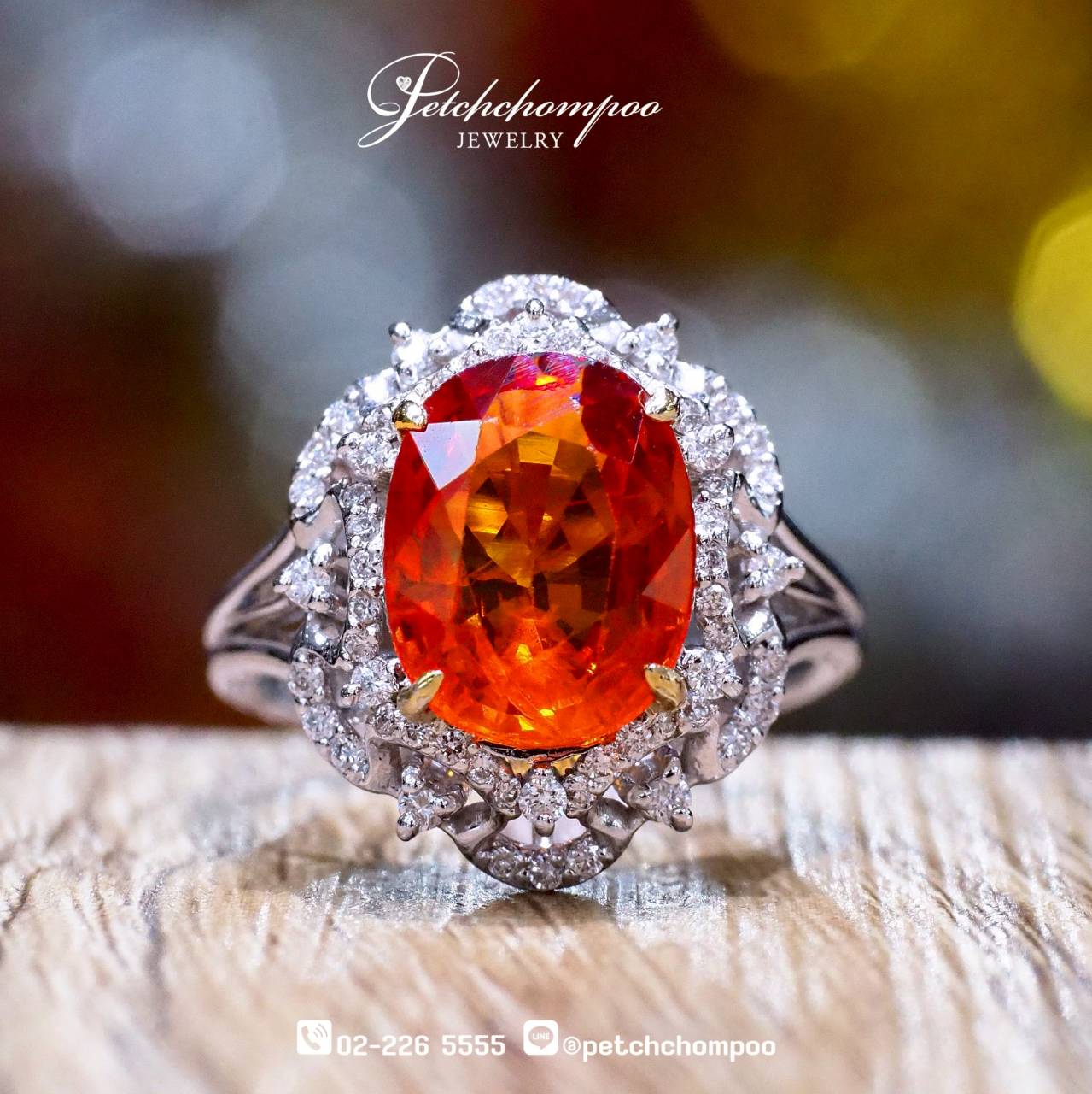 [29554] 4.74 carat  Yellow sapphire with diamond ring Discount 60,700