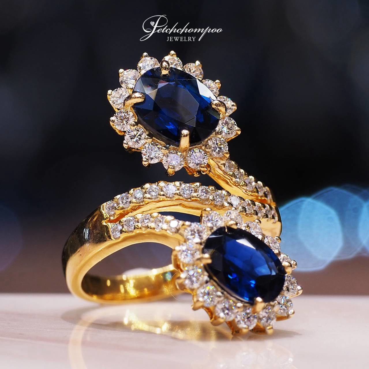 [31146] แหวนไพลินคู่มาดากัสการ์ Twin Royal Splendor 3.29 กะรัต ดีไซน์ไขว้ล้อมเพชร | GFCO  89,000 