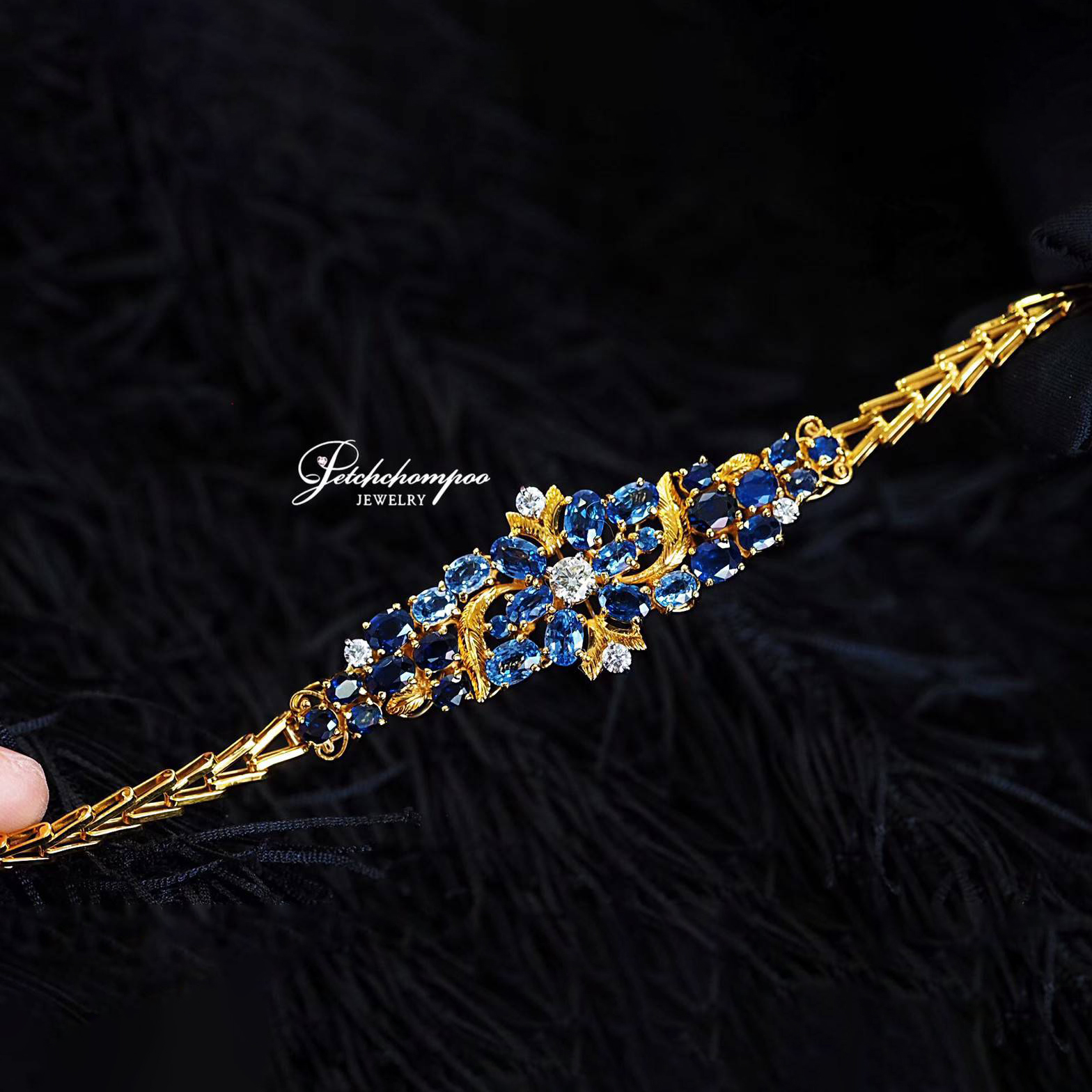 [024485] Blue sapphire ceylon with diamond bracelet  99,000 