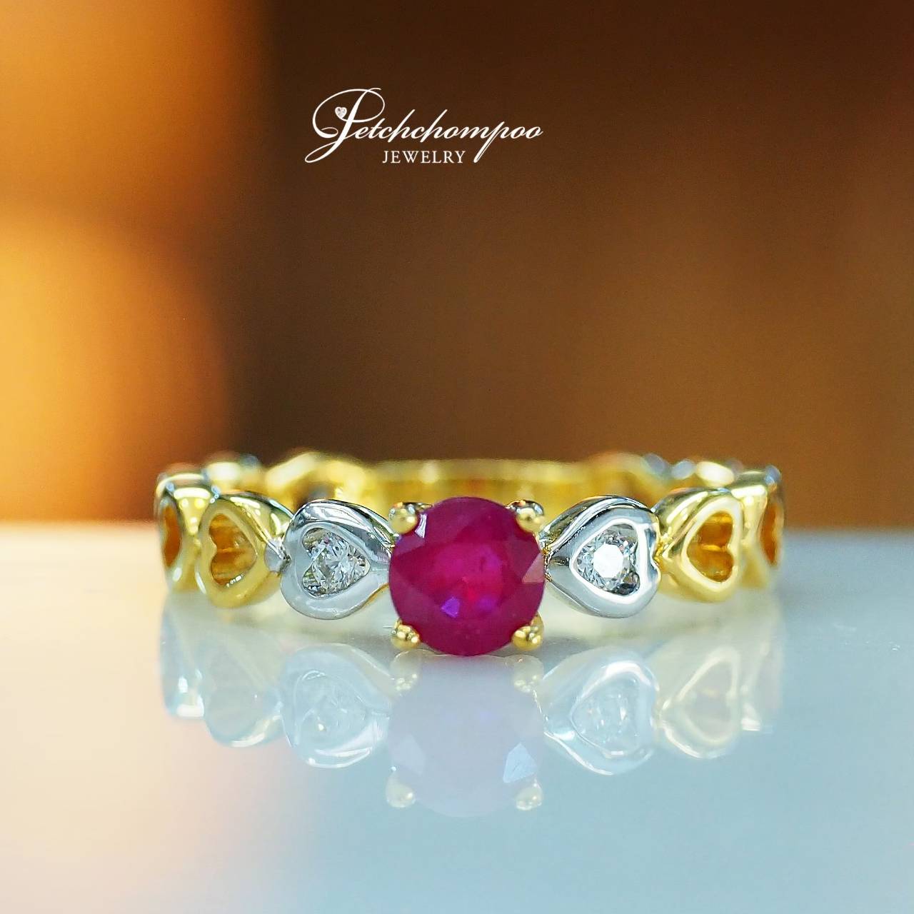 [28670] แหวนทับทิมฝังเพชร  15,900 