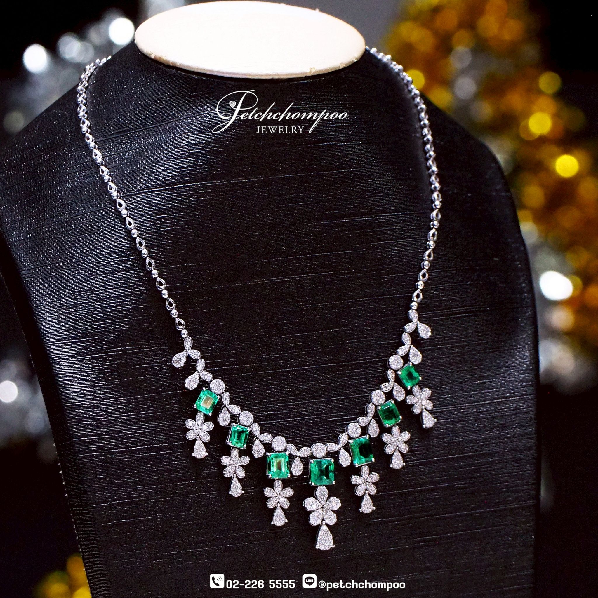 [25974] Emerald Set of Necklace and earring  330,000 