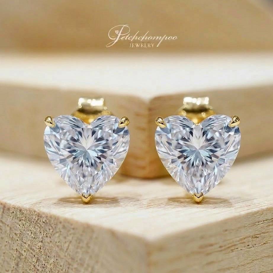 [30752] Golden Heart Lumière  1.70 carats diamond heart-shaped earrings gold Discount 319,000