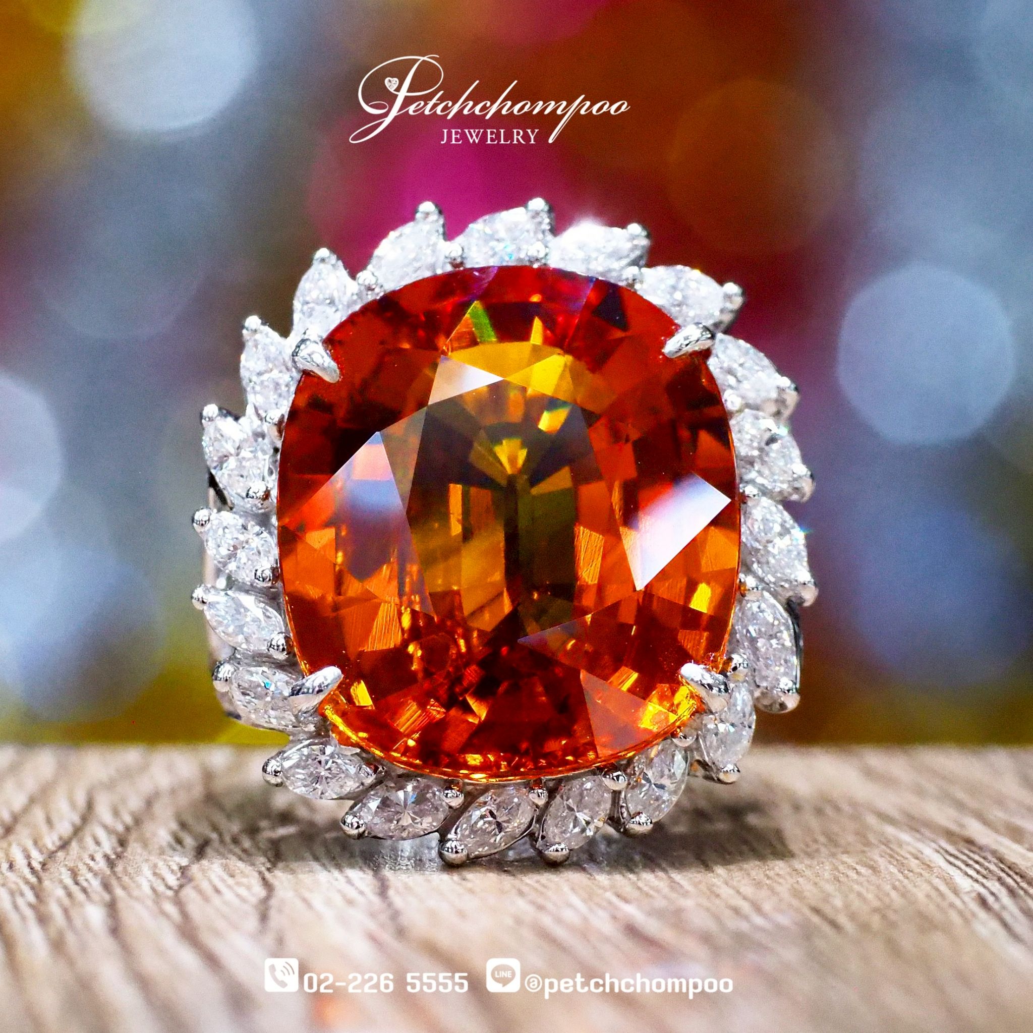 [28639] Yellow Saphire ring, 28 carats, IGL certificate.  690,000 