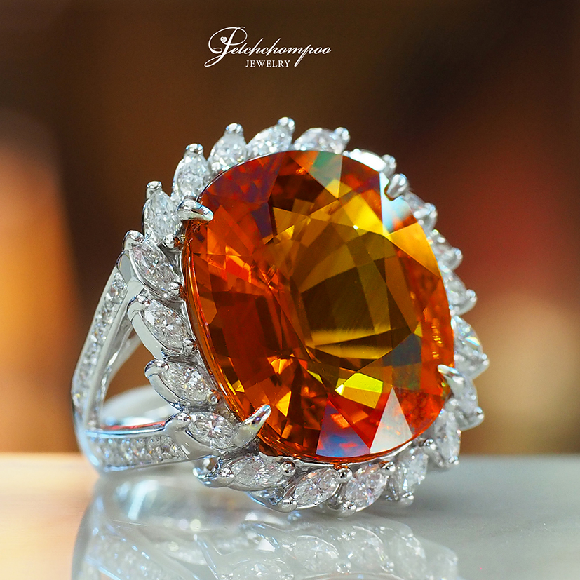 [28639] แหวนบุษราคัมบางกะจะ 28 กะรัตล้อมเพชรเซอร์ IGL  690,000 