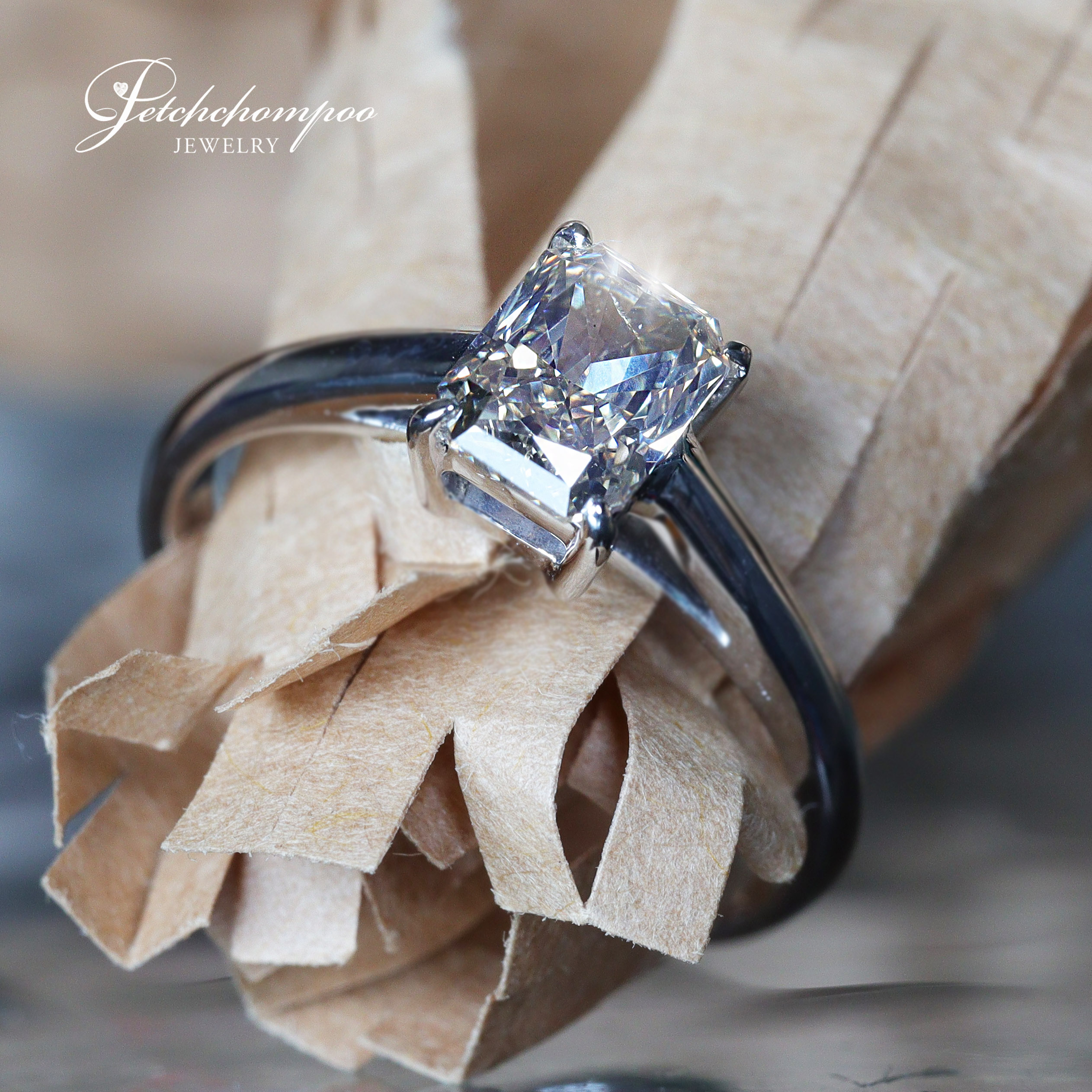[26132] 1.01 Carat Champenge Color diamond ring HKD Discount 79,000