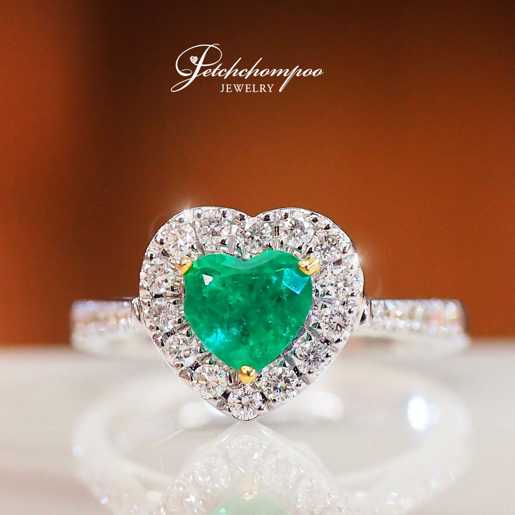 [27365] Emerald and diamond Ring  39,000 