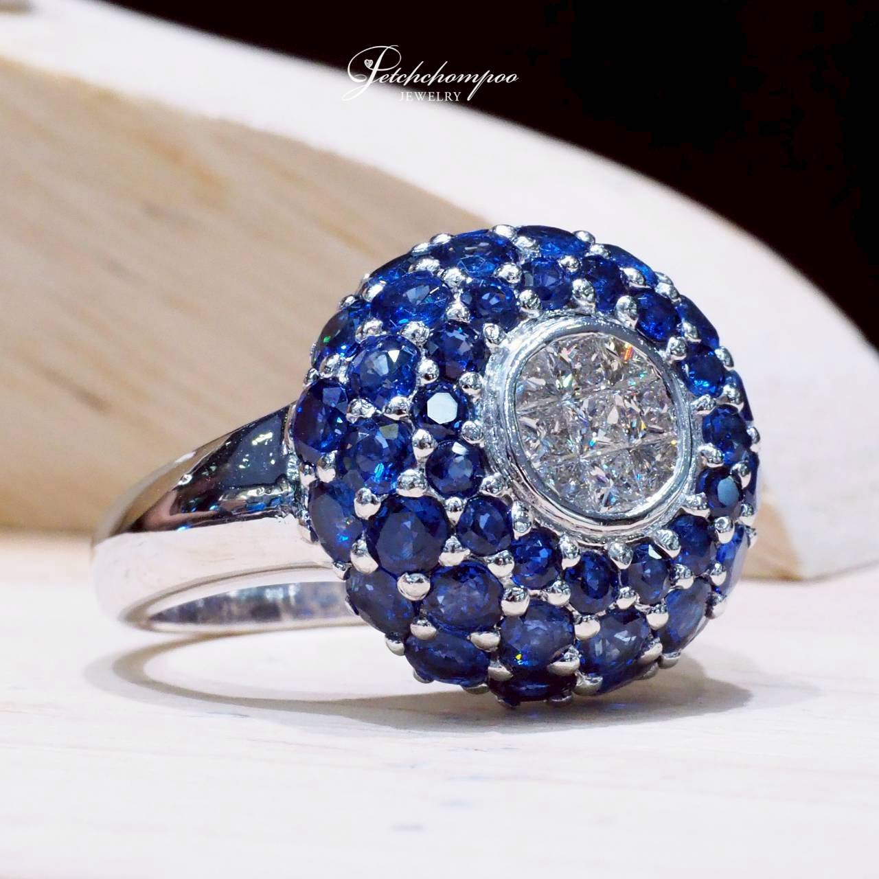 [30838] แหวนไพลิน Midnight Royale Sapphire ฝังเพชร  89,000 