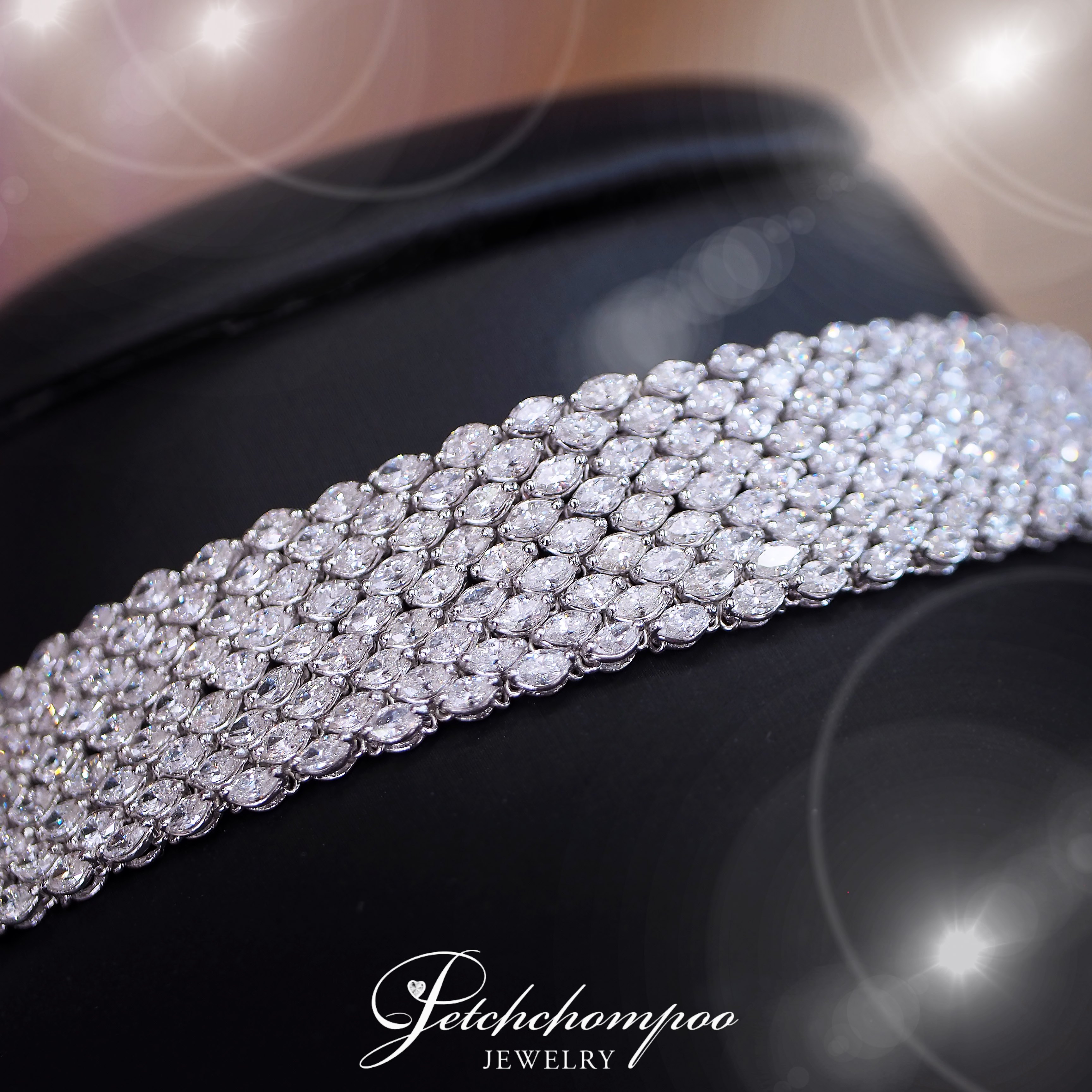[26359] Marquise cut Diamond Bracelet  899,000 