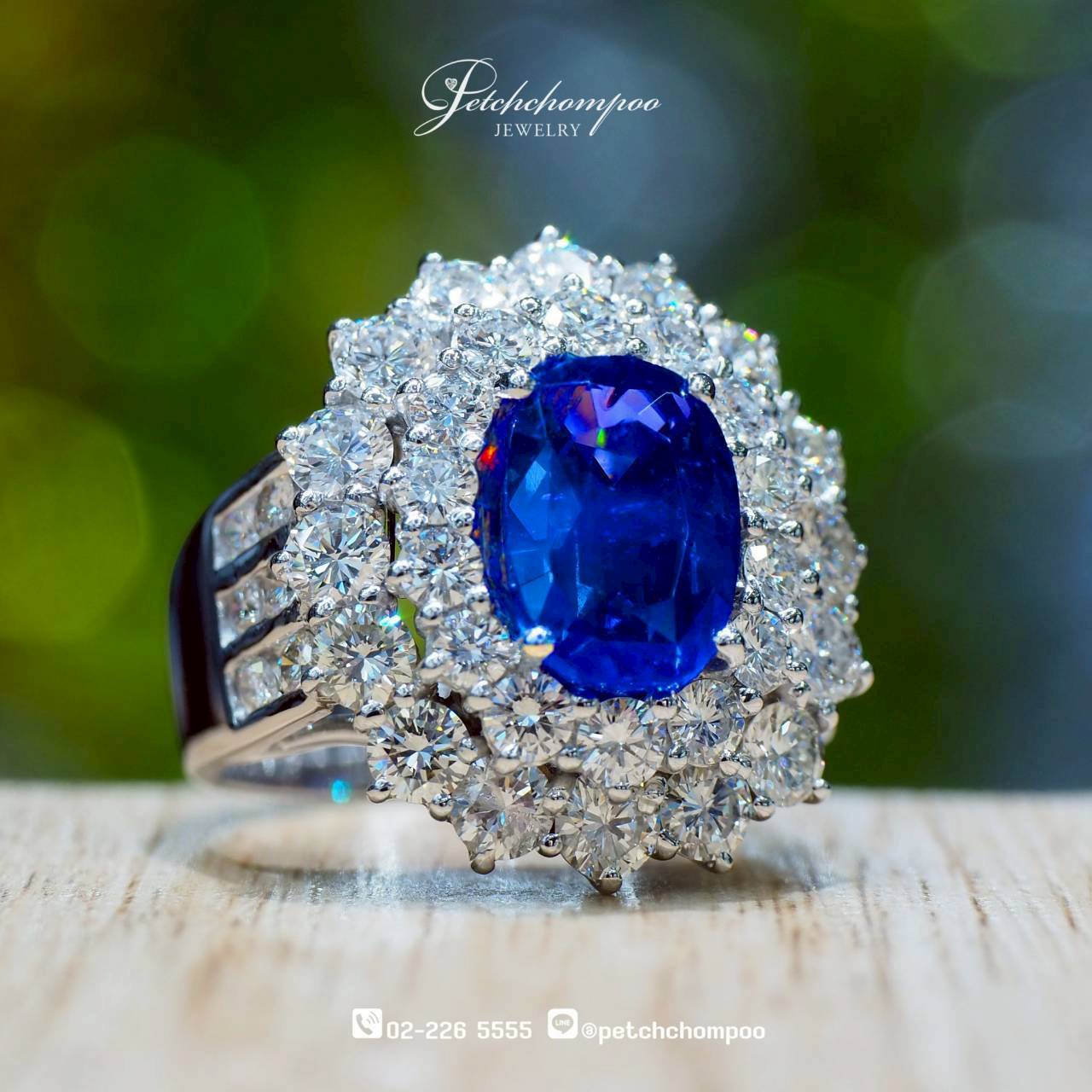 [30357] Ceylon Majesty™ 3.25-Carat Sri Lankan Sapphire  Diamond Ring  | Emil  129,000 