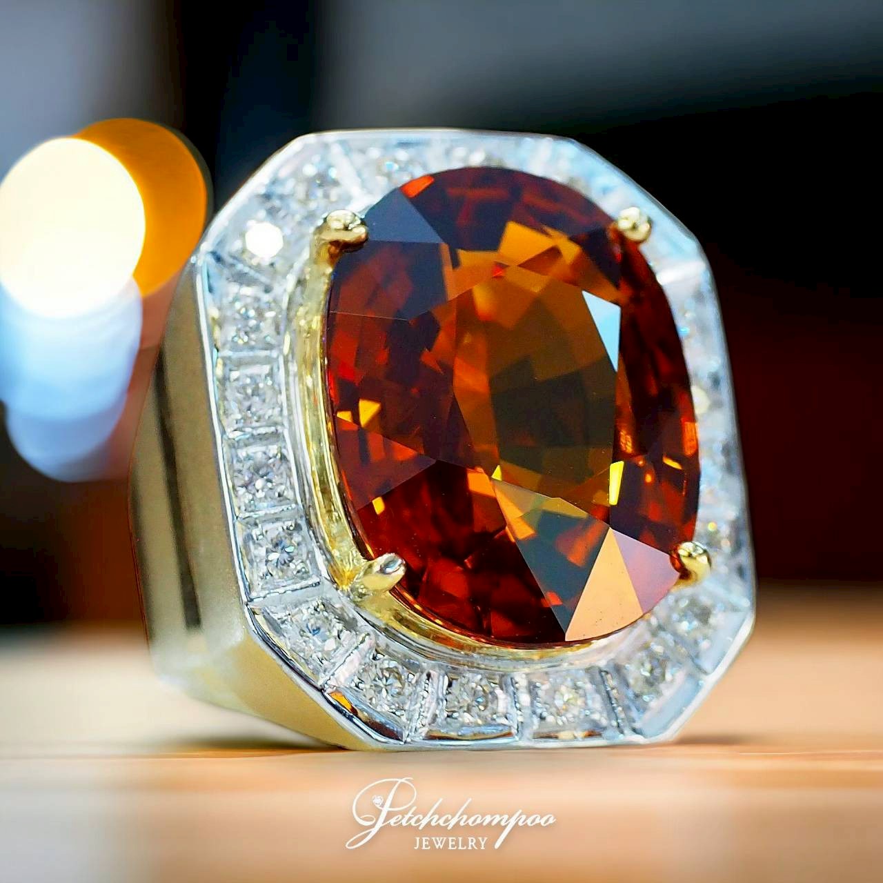 [28609] Yellow Saphire ring, 27.12 carats, IGL certificate.  690,000 