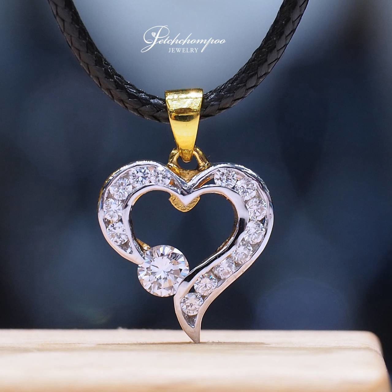 [31168] Amora Heartbeat diamond heart pendant  29,000 