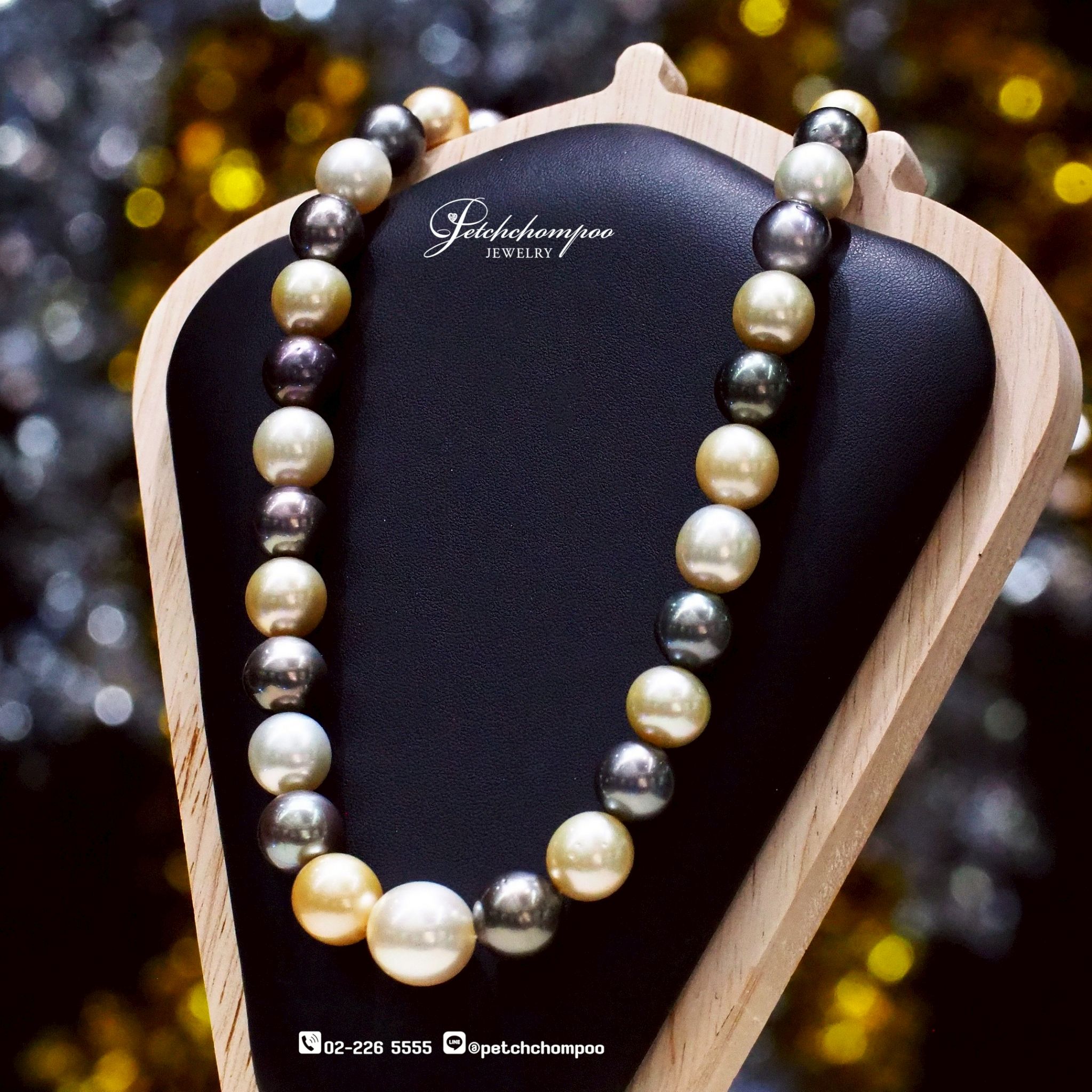 27263 South Sea pearl necklace