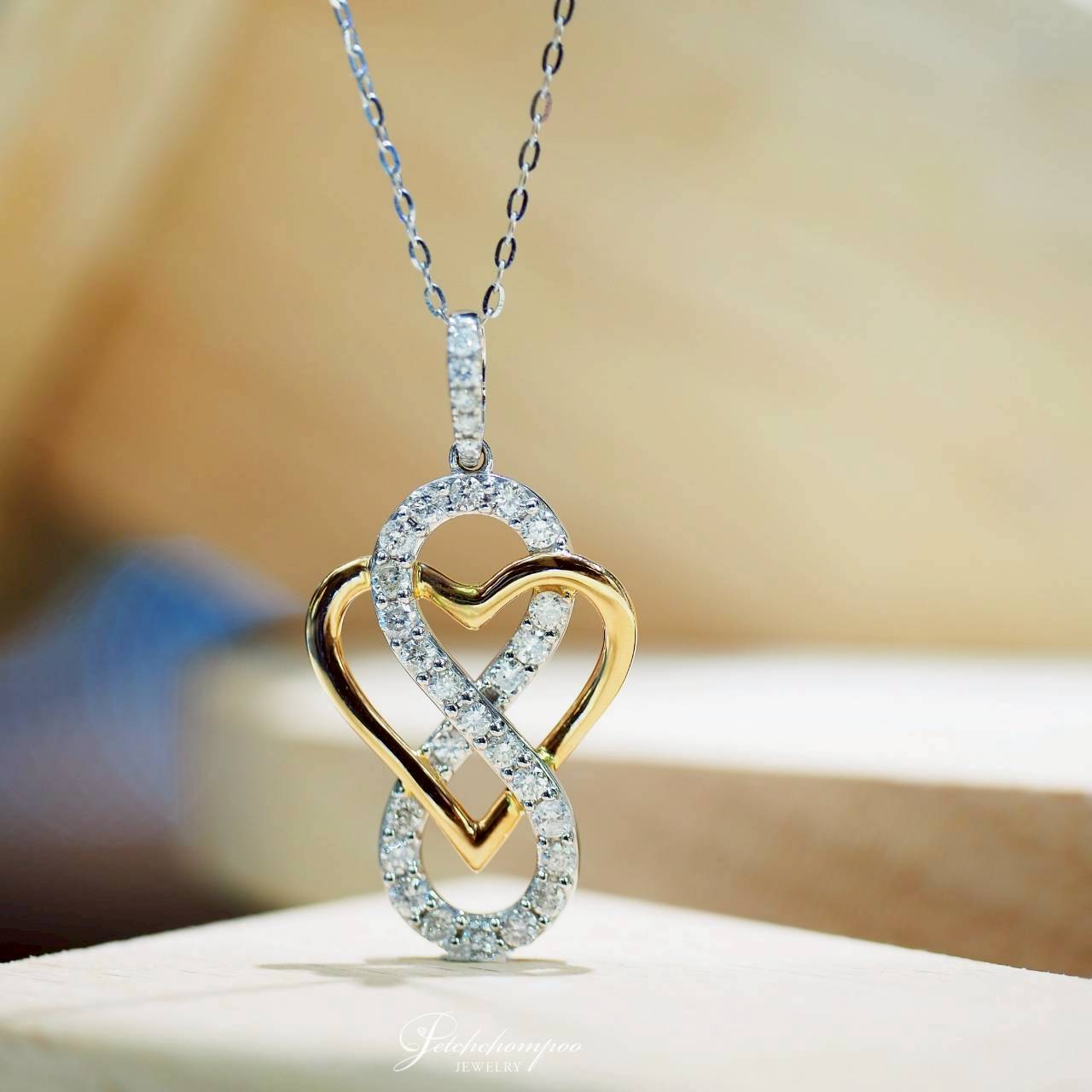 [30653] สร้อยคอเพชรหัวใจ Infinite Heart Embrace  29,000 