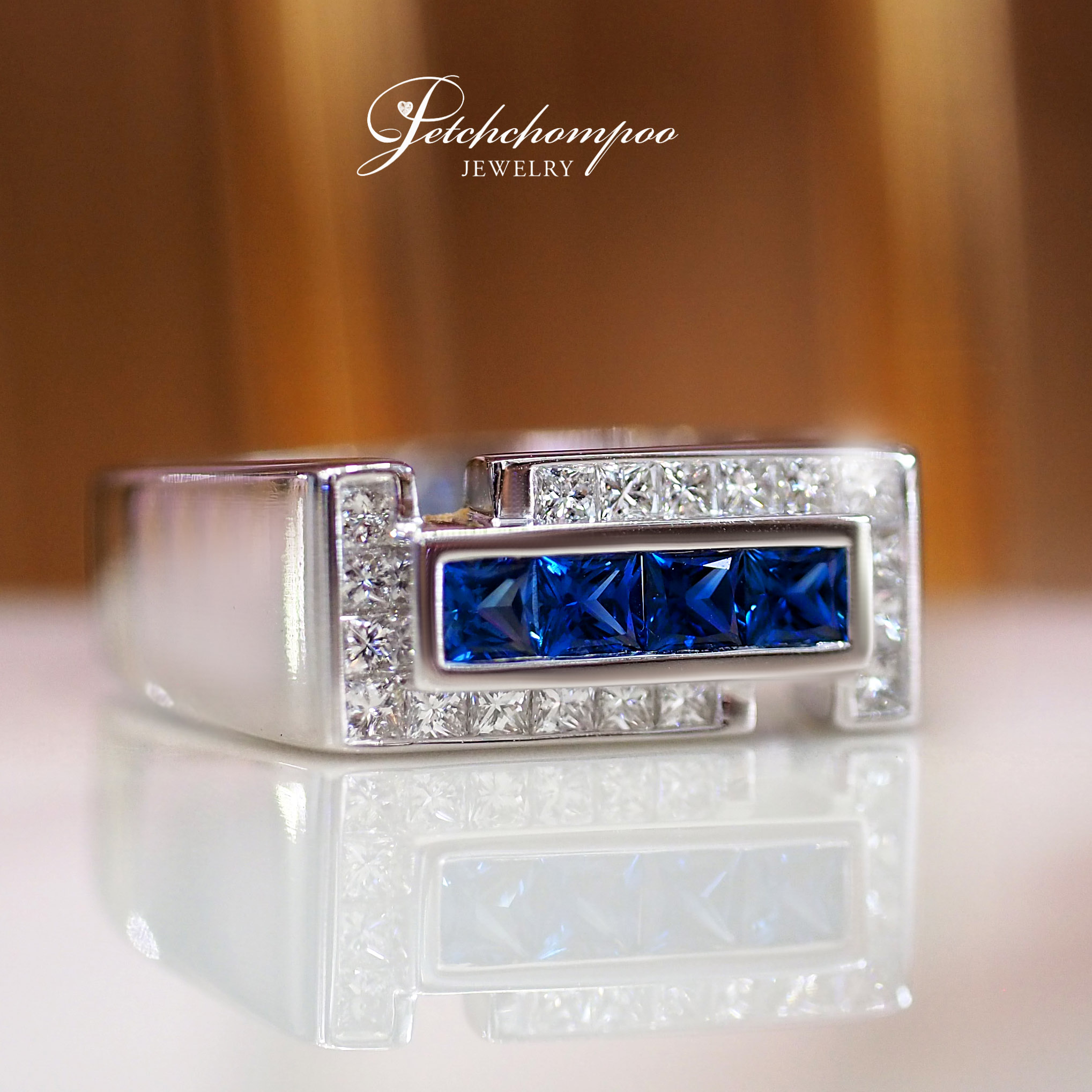 [26905] ฺBlue sapphire ring with diamond  49,000 