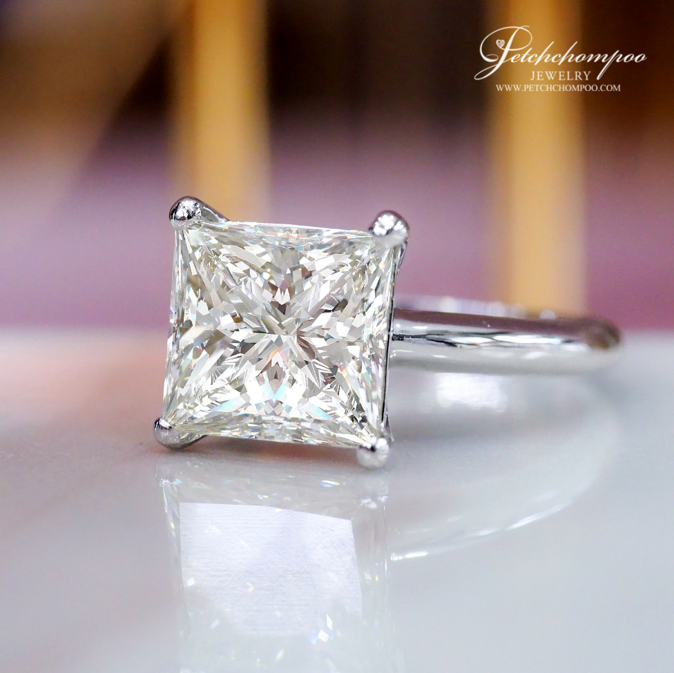 [016745] 6.11 Carats Princess Cut Diamond Ring Premium Size Discount 1,850,000