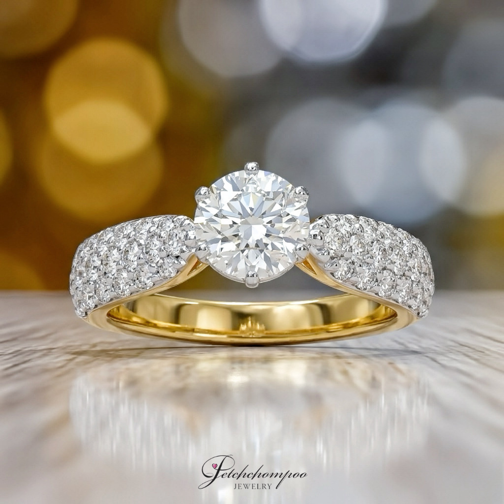 [024315] Brilliant Crown Diamond Ring – 1.02 Carats in Two-Tone Gold  | L VS1 3EX HKD Discount 99,000