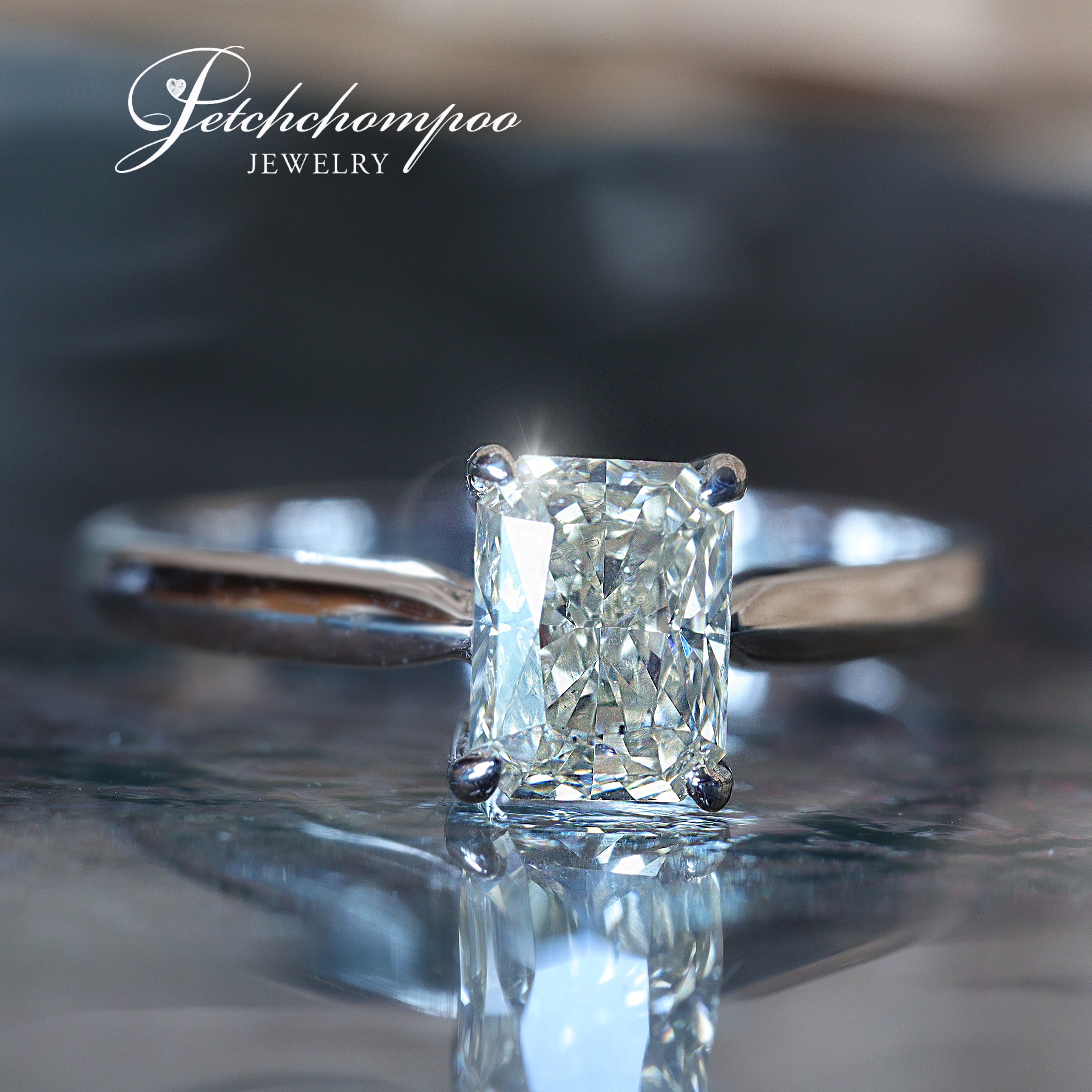 [26131] 1.01 Carat Champenge Color diamond ring  69,000 