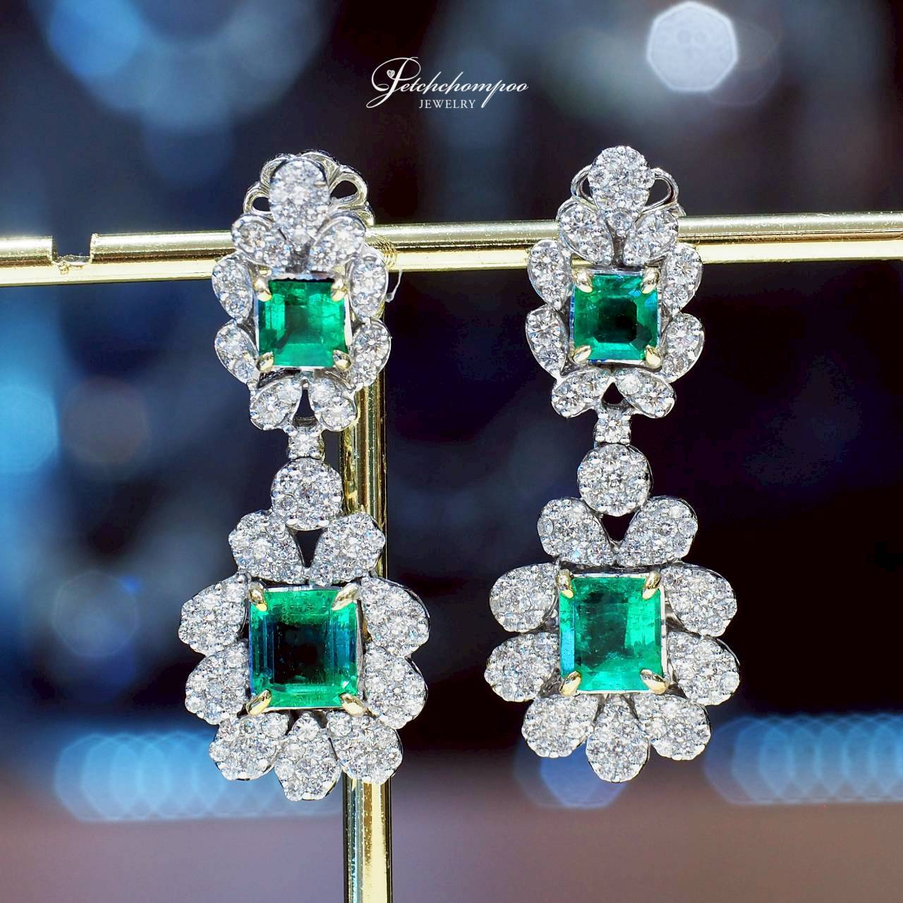 [30812] Colombian emerald earrings, Emerald Royale Cascade, total 3.87 carats  169,000 