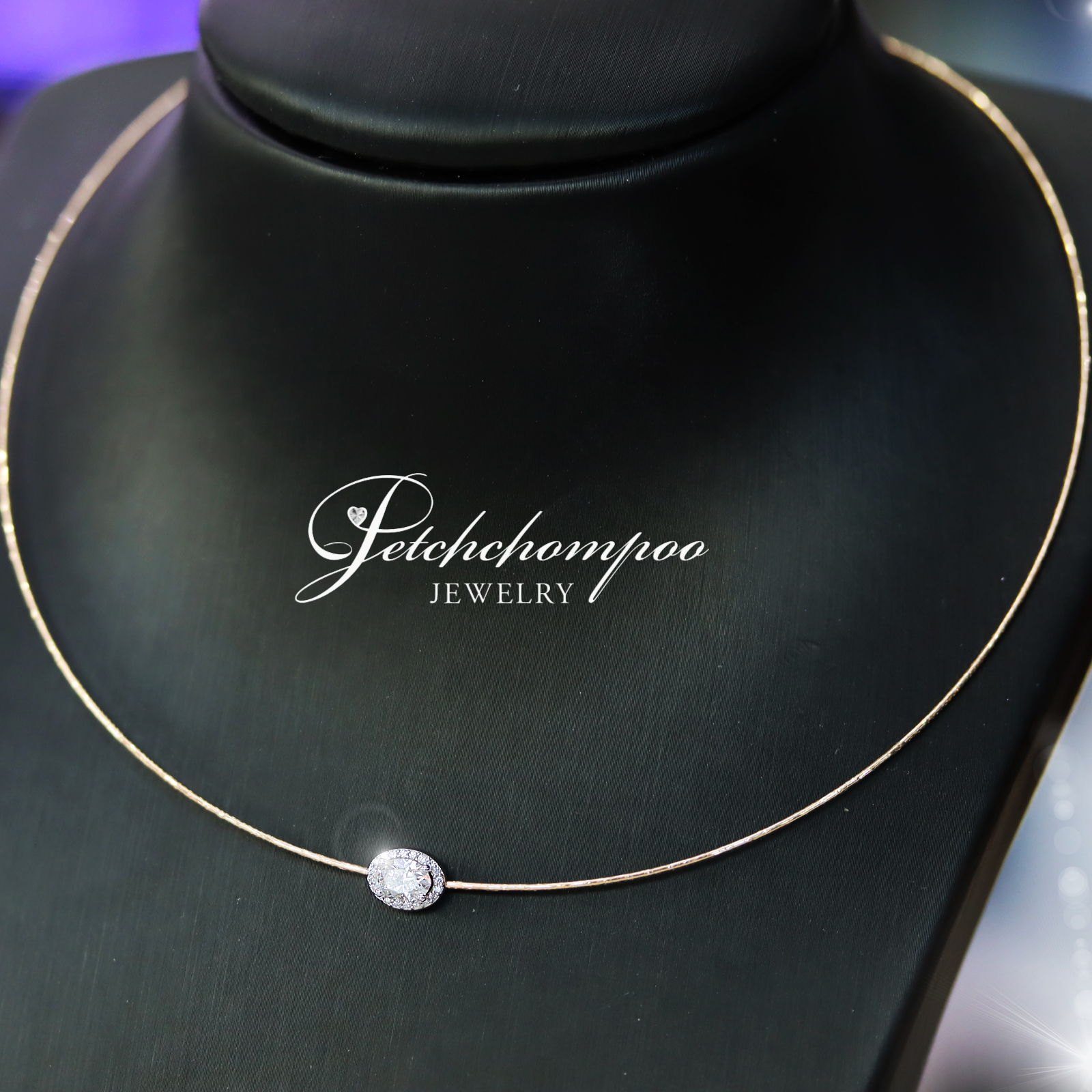[25273] 0.55 carat Oval cut diamond necklace Discount 49,000