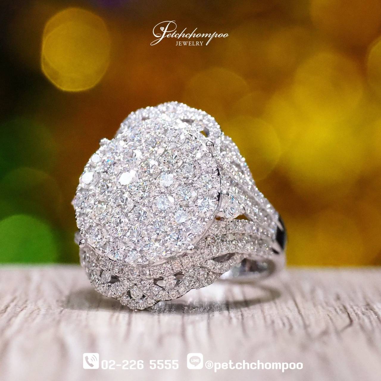 [29830] Radiant Crown – 2.96 Carat Wide Diamond Ring  99,000 