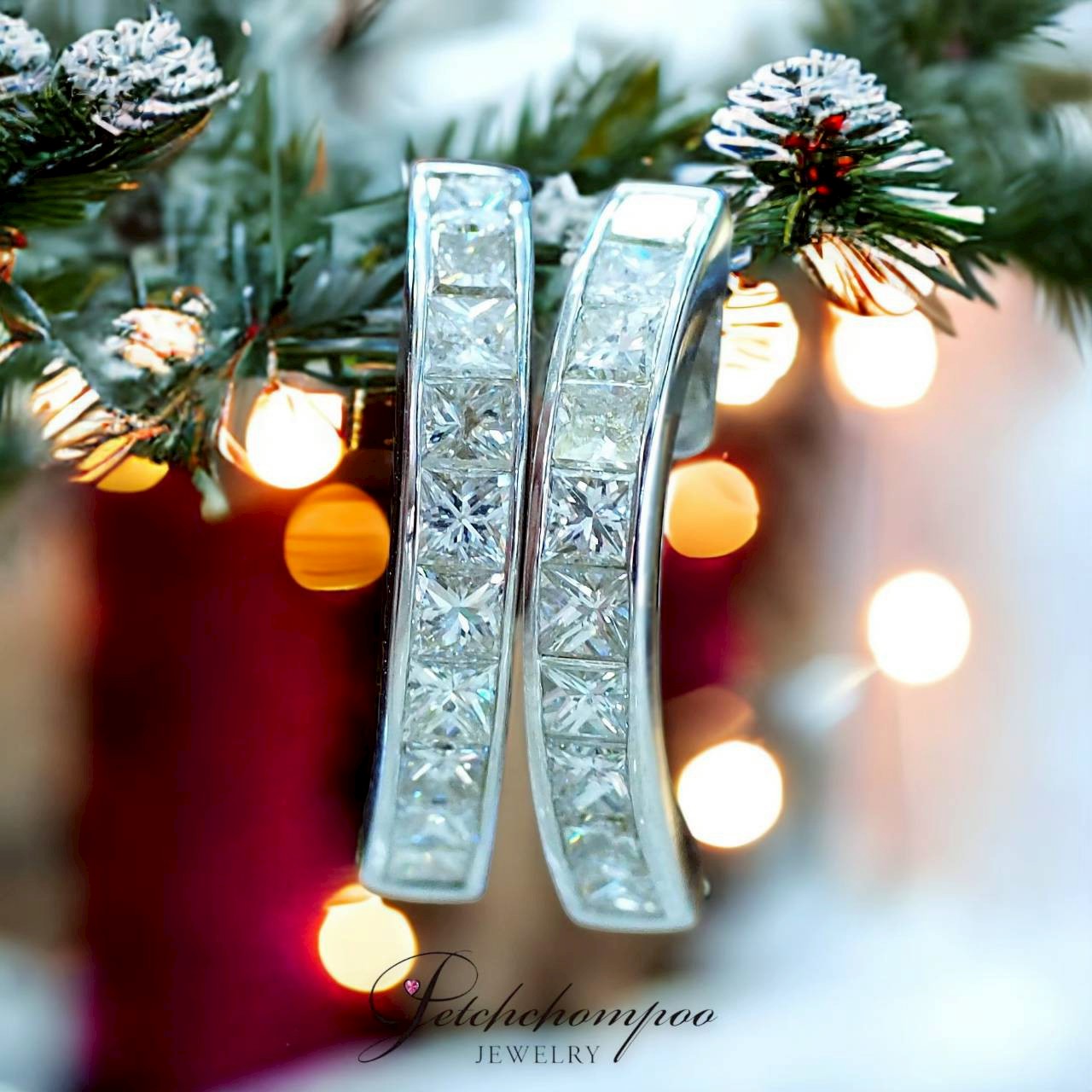 [28464] Princess cut diamond earrings,  39,000 