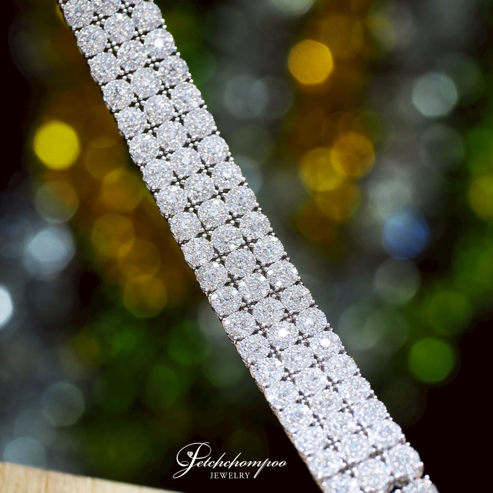[022759] สร้อยมือเพชรสามแถวหน้ากว้าง  390,000 