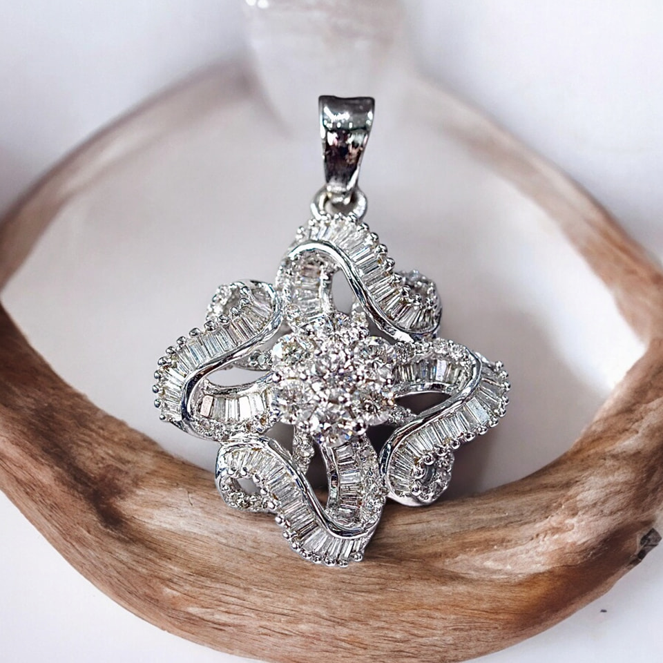 [022700] Diamond Pendant  59,000 
