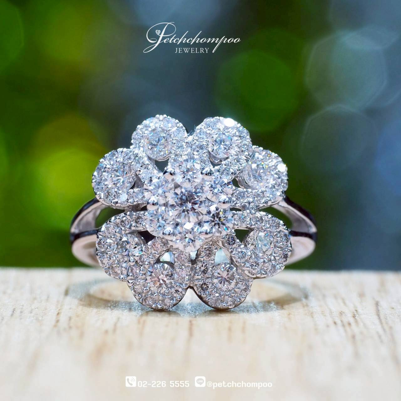 [30351] แหวนเพชรดอกไม้ Blossom Radiance™ 0.64 กะรัต  39,000 