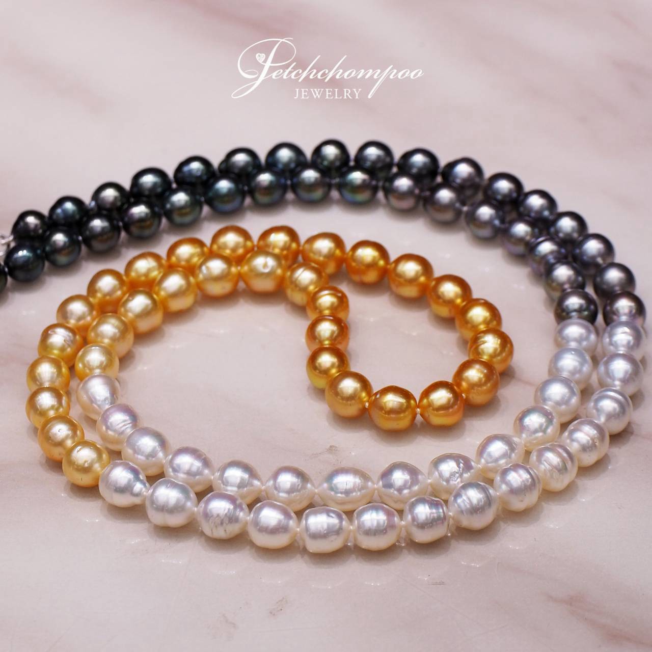 [31164] Tri-Color Symphony 8-9mm Color-Graded Natural Tri-Color South Sea Pearl Necklace  89,000 