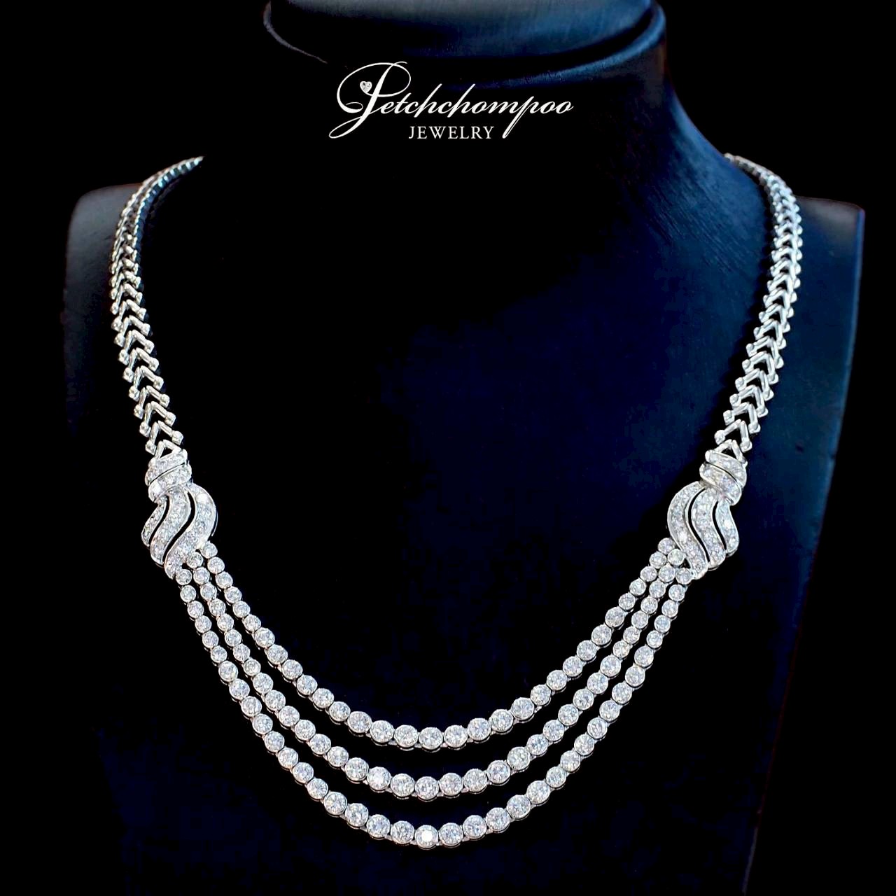 [28437] Three-strand diamond necklace, 8.20 carats  339,000 