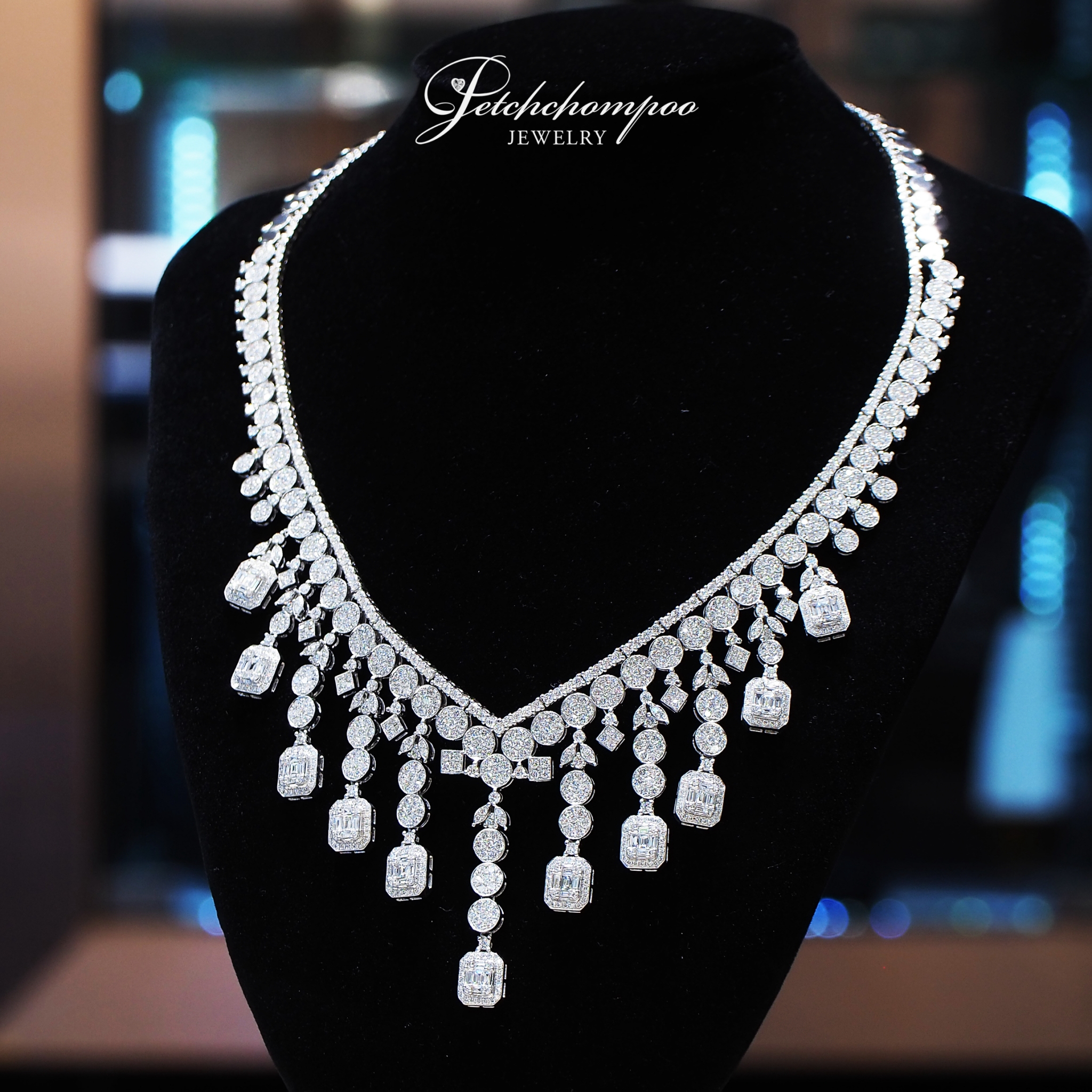 [31025] Diamond necklace "Noparat Dararai" The Stellar Majesty 21.13 carats  699,000 