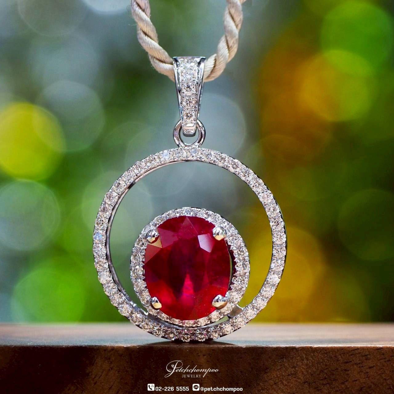 [30258] จี้ทับทิมแอฟริกา Radiant Orbit Ruby™ 6.58 กะรัต ล้อมเพชรสองชั้น | Emil  69,000 