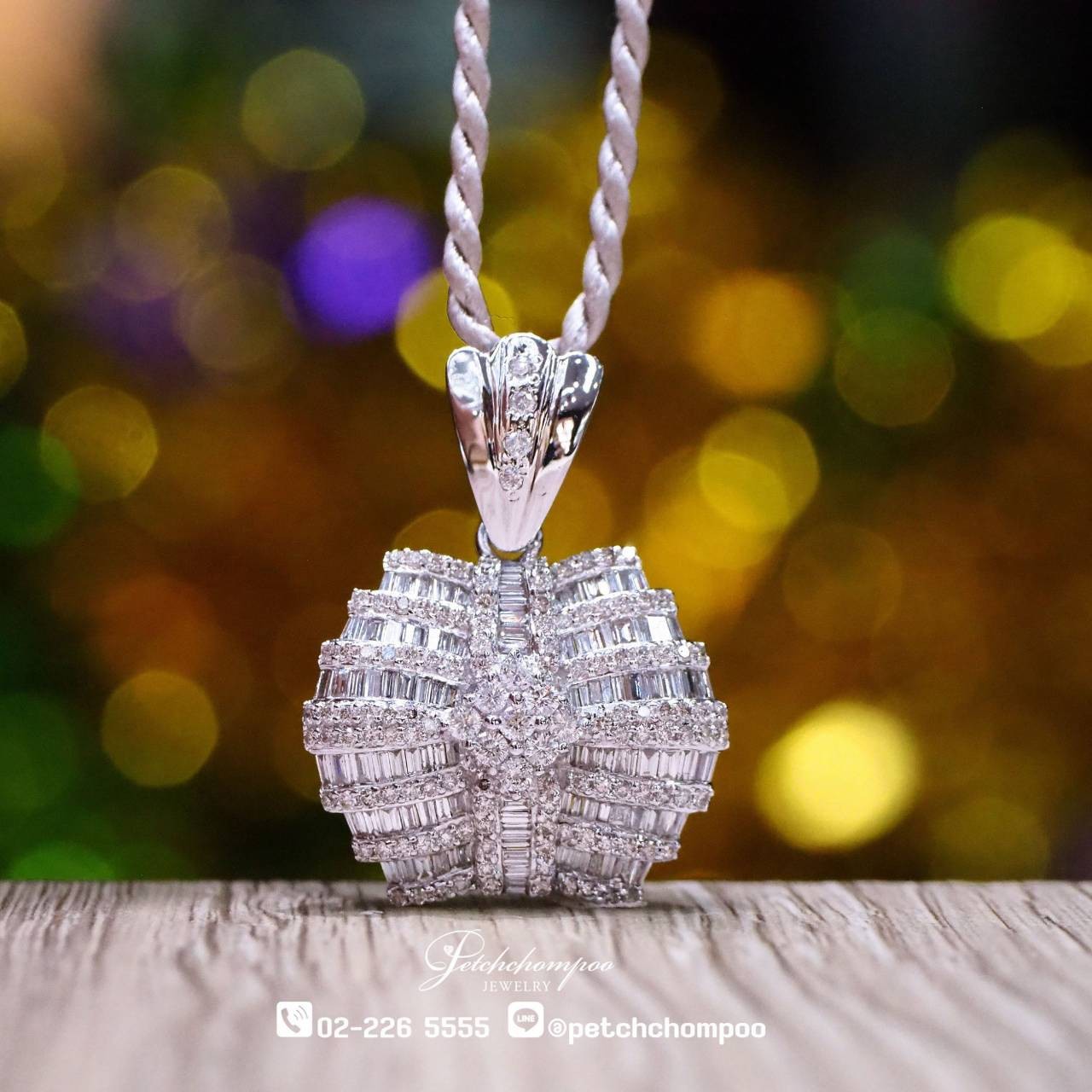 [29845] “Grand Brilliance” Wide Diamond Pendant – 3.10 Carats of Glamour  99,000 