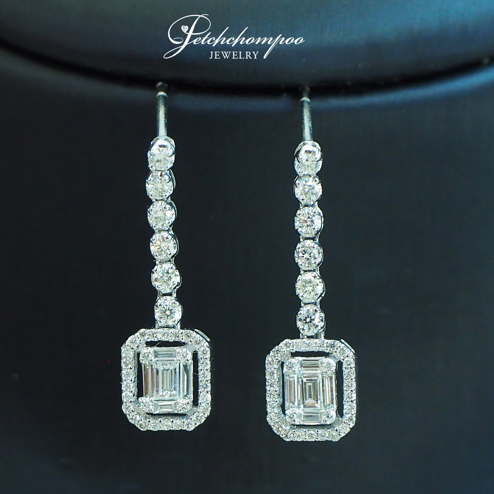 [27087] Emerald cut diamond earrings 1.25 carats  89,000 