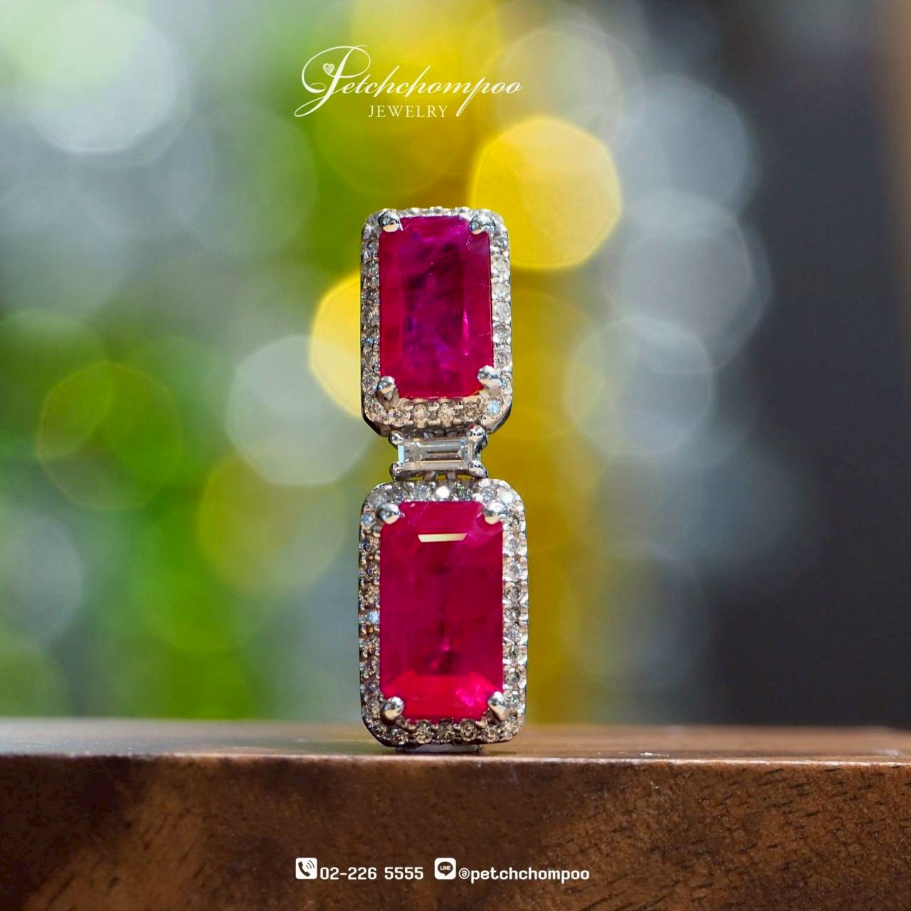 [30209] Royal Ember Radiance™ ต่างหูทับทิมโมซัมบิค 5.61 กะรัต ล้อมเพชร  39,000 