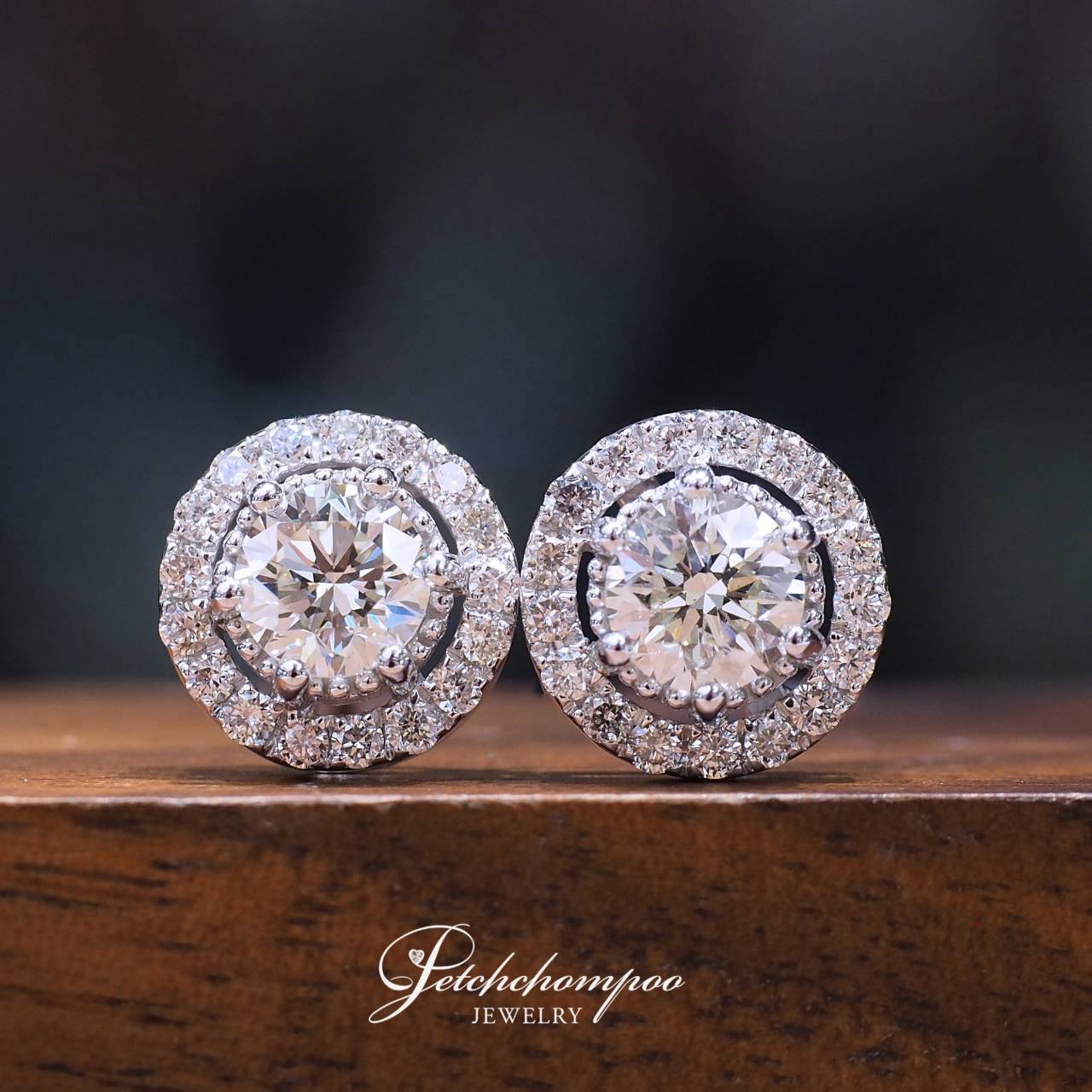 [30995] Eternal Halo Diamond  Diamond Earrings  69,000 