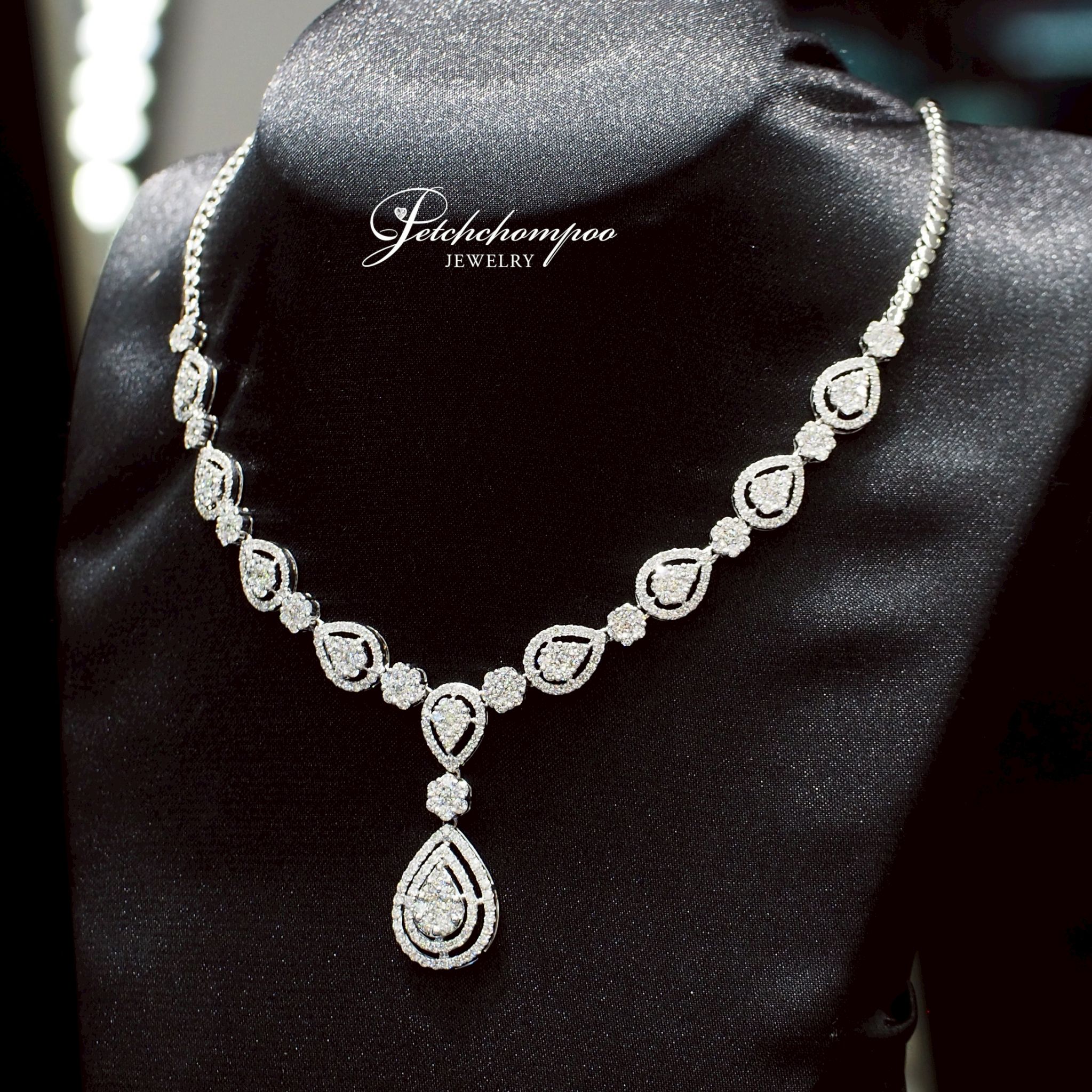 [29498] Tear of Light™ สร้อยคอเพชรดีไซน์หยดน้ำ 5.85 กะรัต  289,000 