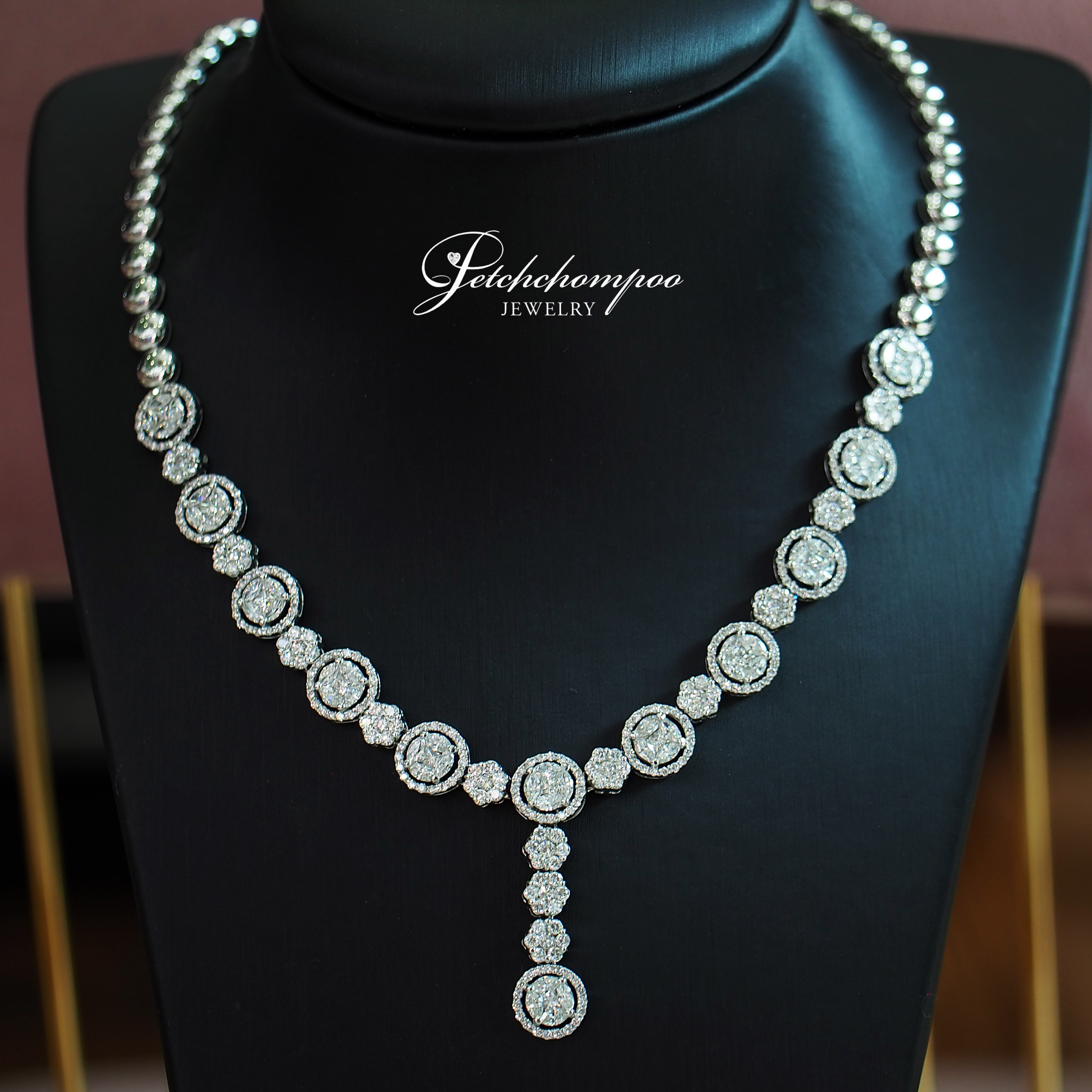 [26820] Diamond Necklaces Discount 399,000