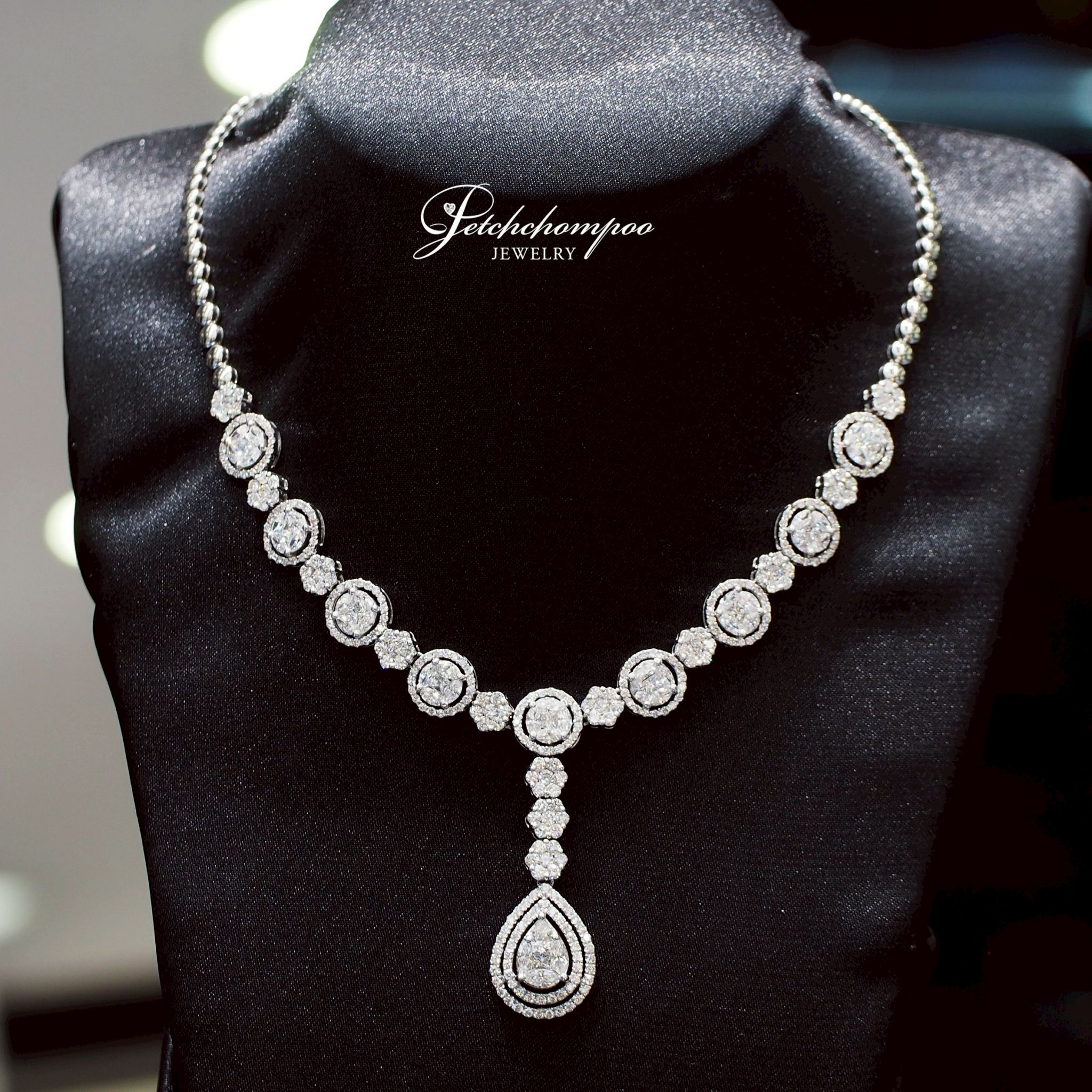 [28283] Radiant Symphony™ Four-Cut Diamond Masterpiece  299,000 