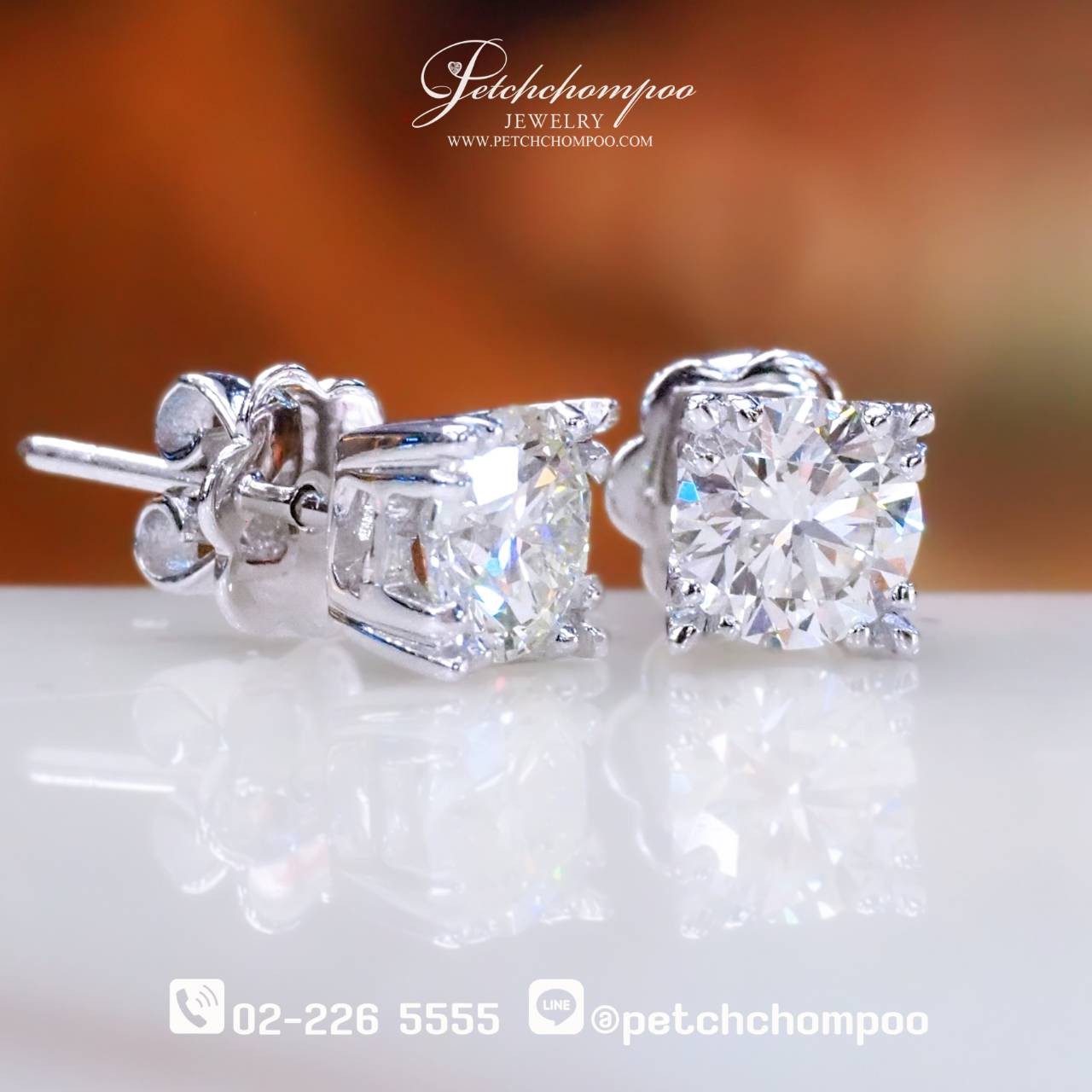 [29649] 2.21/2 carat diamond stud earring Discount 199,000