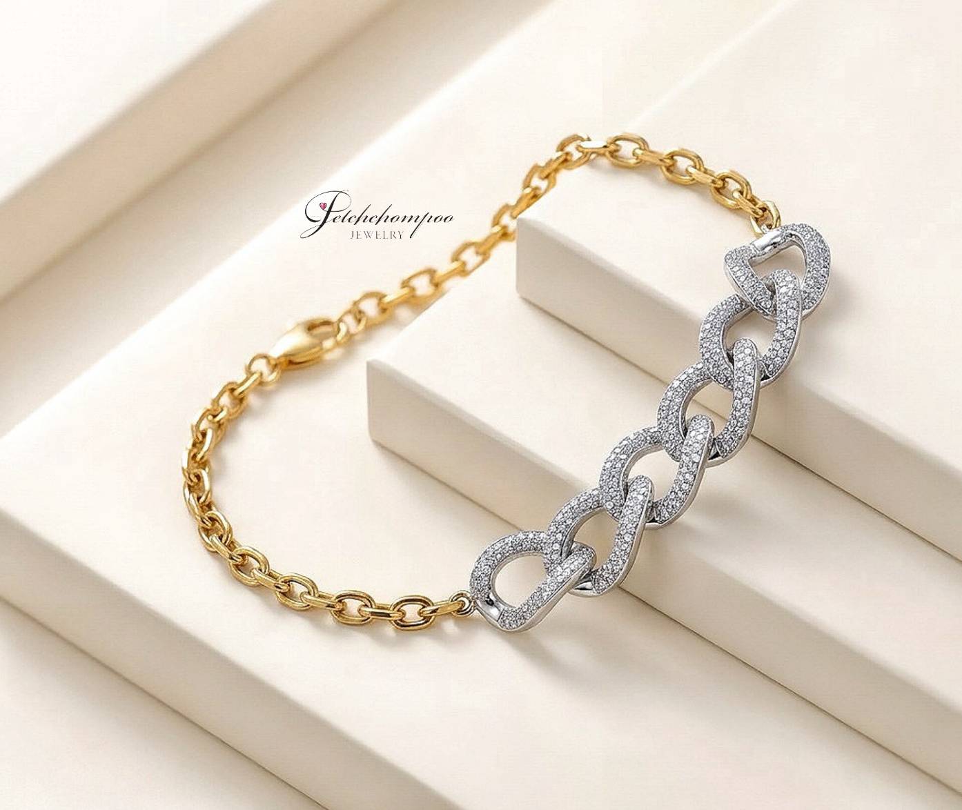 [29352] สร้อยข้อมือ Diamond Twist • เพชร 2.20 กะรัต ดีไซน์โฉบเฉี่ยวมีระดับ  199,000 