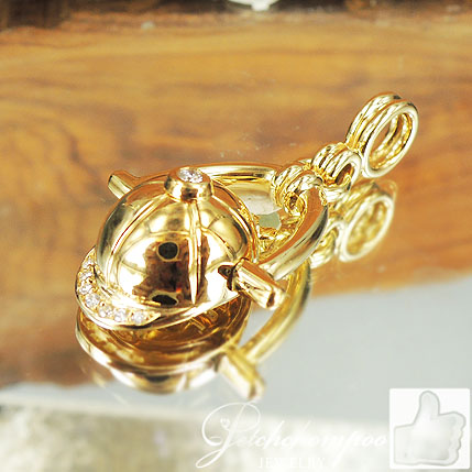 [008206] จี้หมวกฝังเพชรแบรนด์PIAGET  55,000 