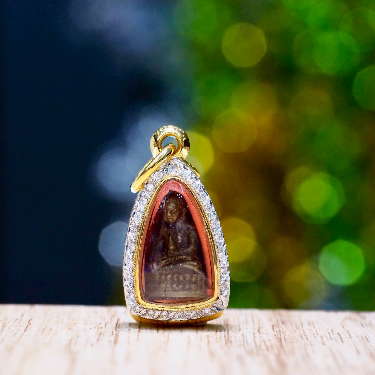 [30056] Phra Chaiwat, Luang Pu Toh, Wat Pradu Chim Pli, metal alloy, gold frame with diamonds, with certificate  145,000 