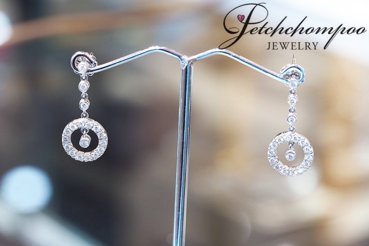[022292] Diamond earrings Discount 30,000