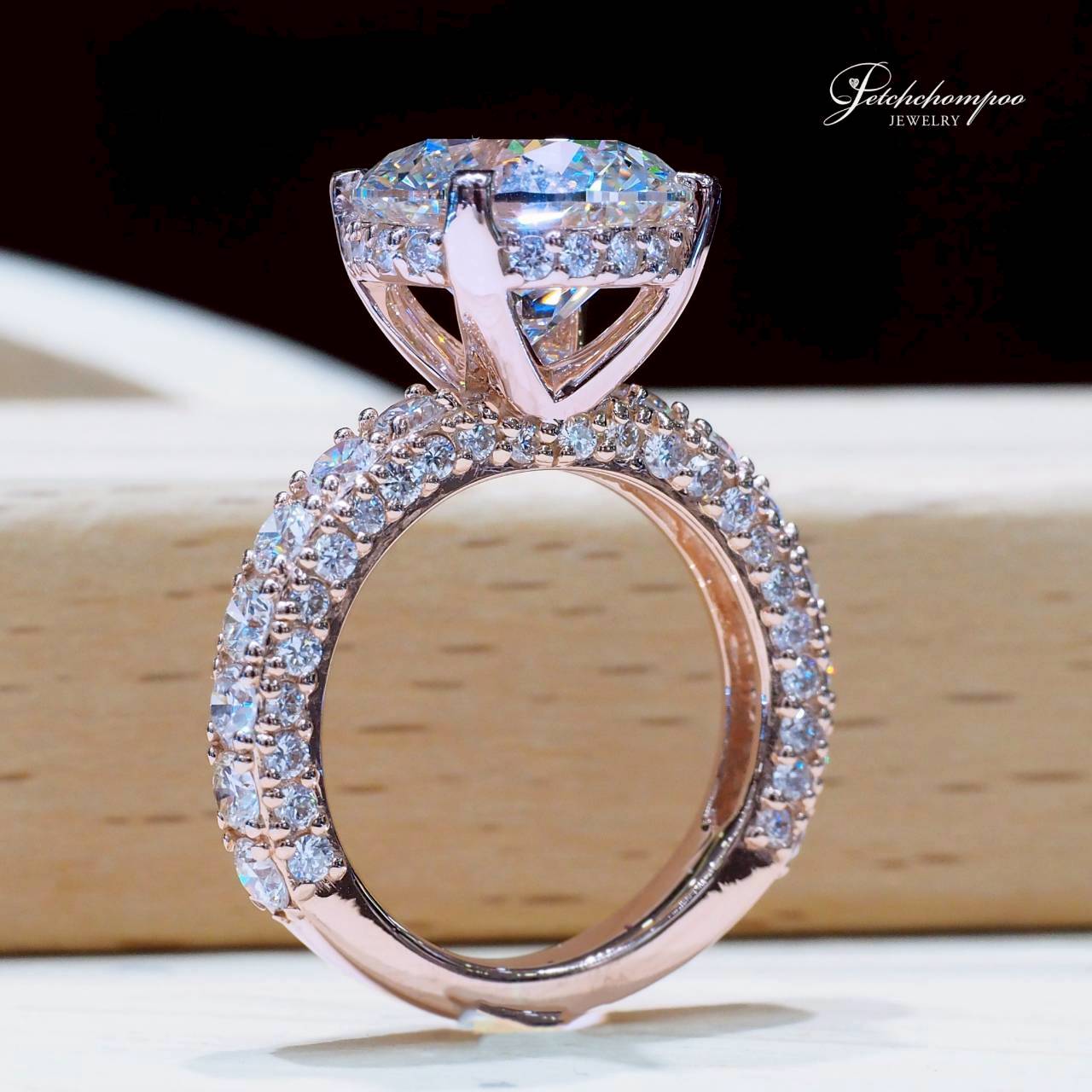 [30789] แหวนเพชรเม็ดกลาง Blush Radiance Crown 4.06 กะรัต ฝังเพชร | I VS2 3EX NON HRD ลดราคาเหลือ 1,250,000